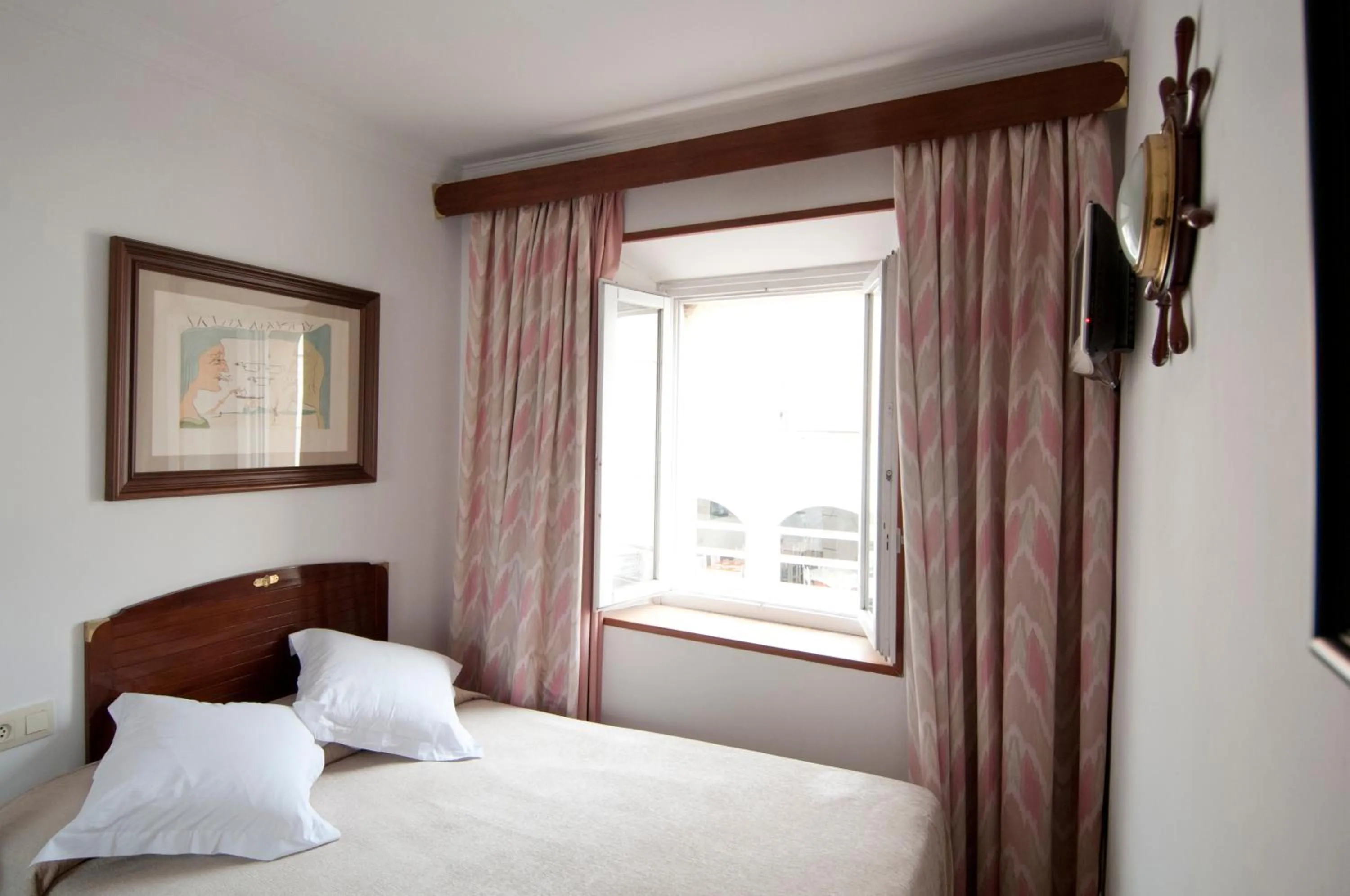 Bed in Hotel La Residencia