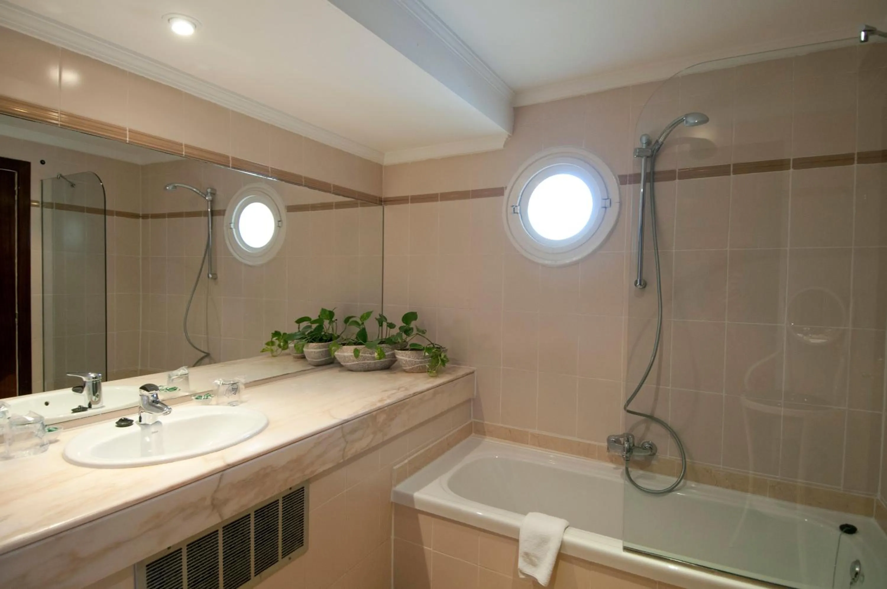 Bathroom in Hotel La Residencia