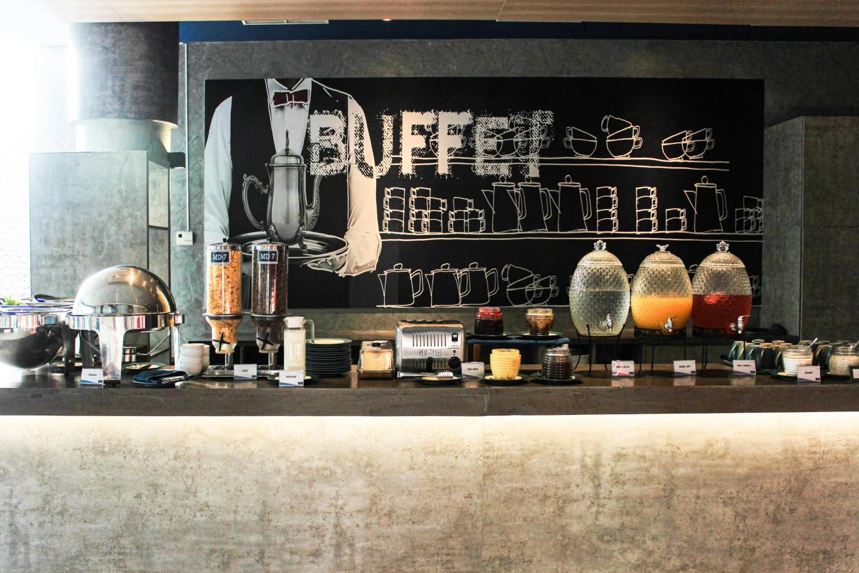 Restaurant/places to eat in MD 7 Hotel Cirebon