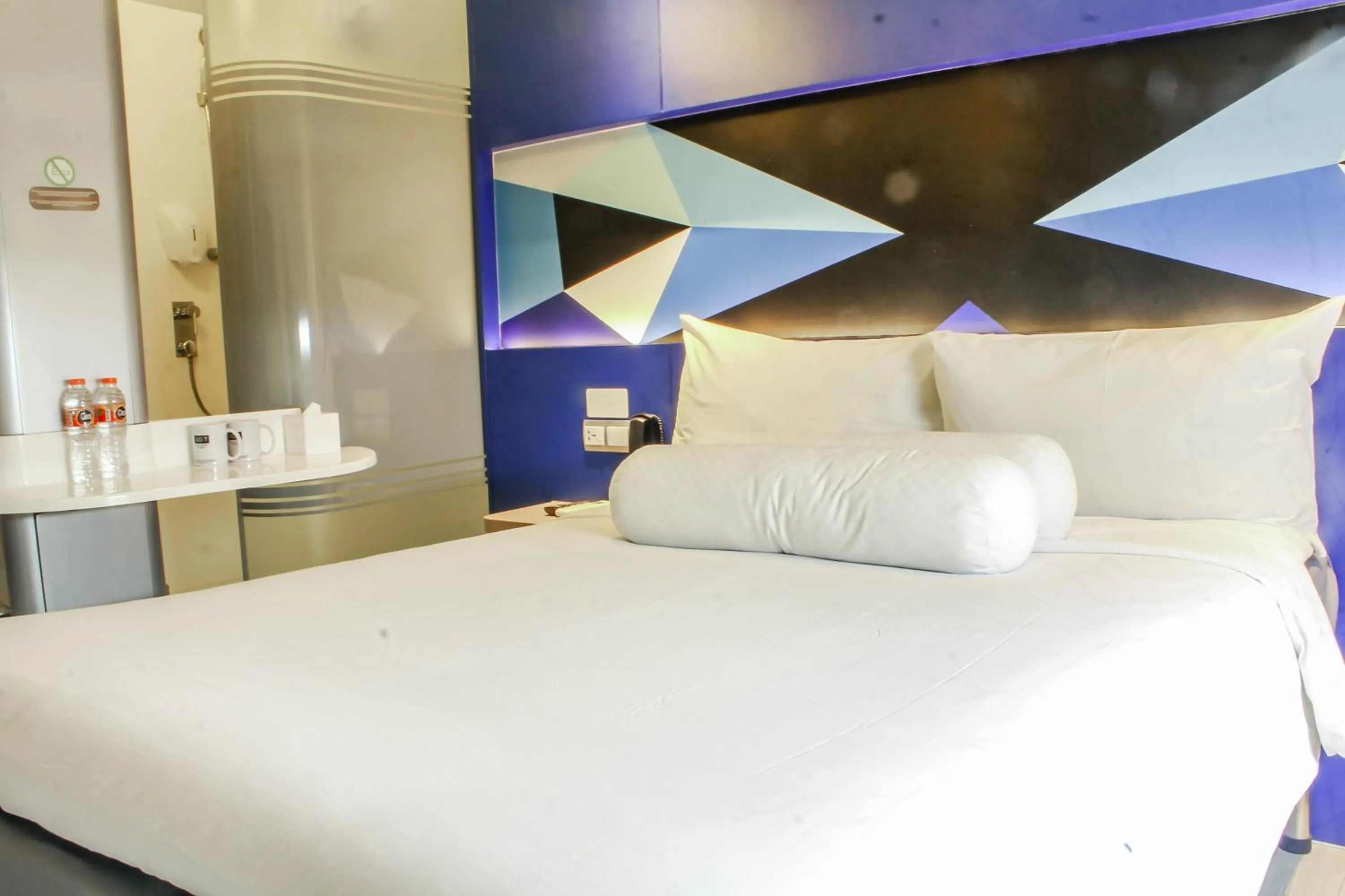 Bed in MD 7 Hotel Cirebon