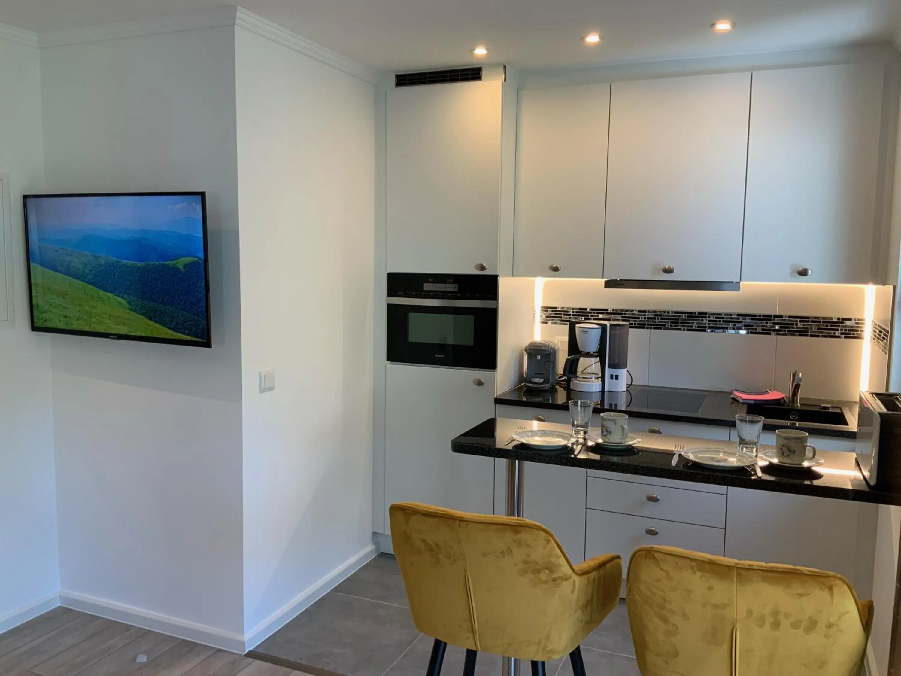 Kitchen or kitchenette in Hotel zum Hafen