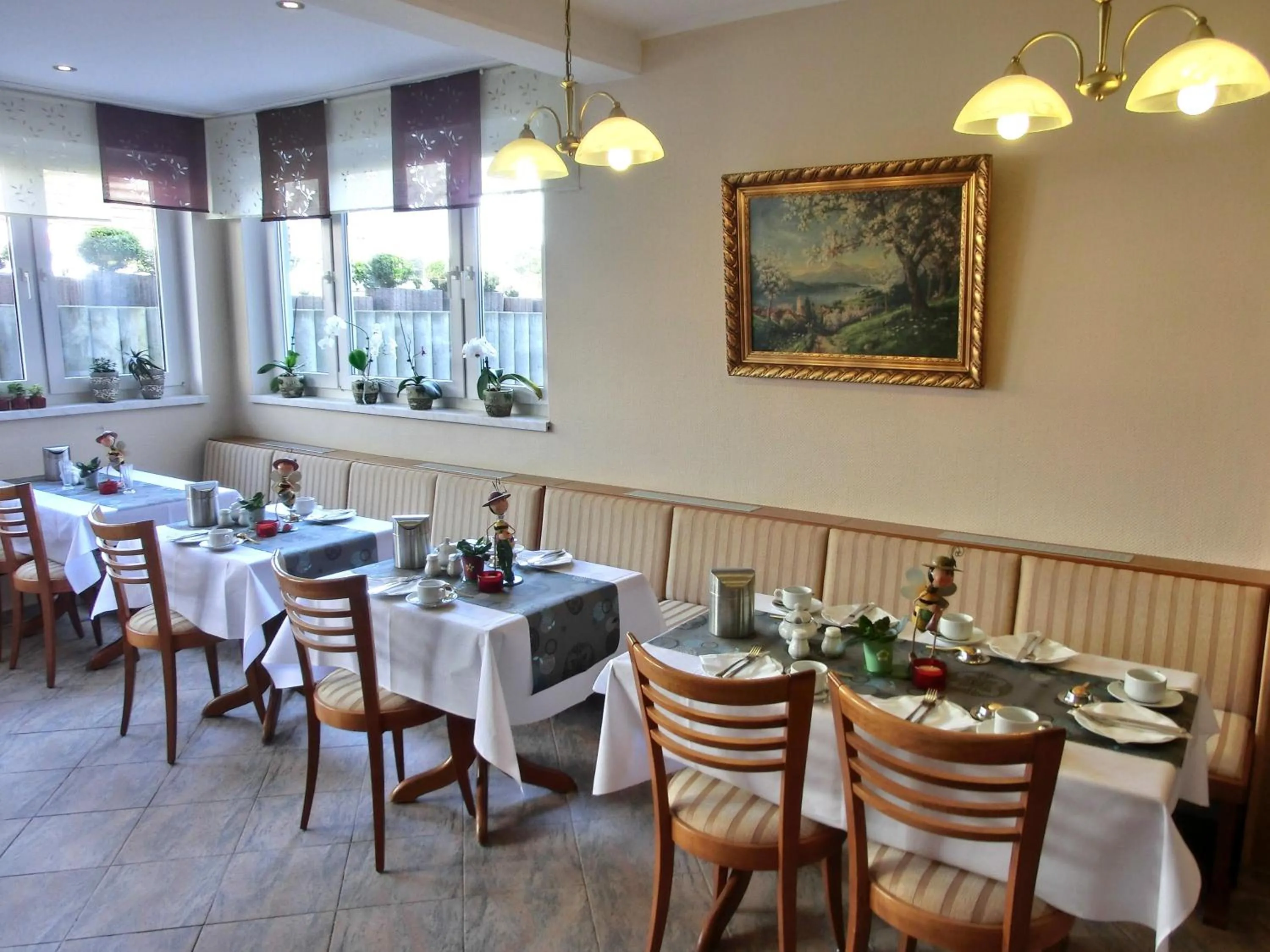 Restaurant/places to eat in Hotel zum Hafen