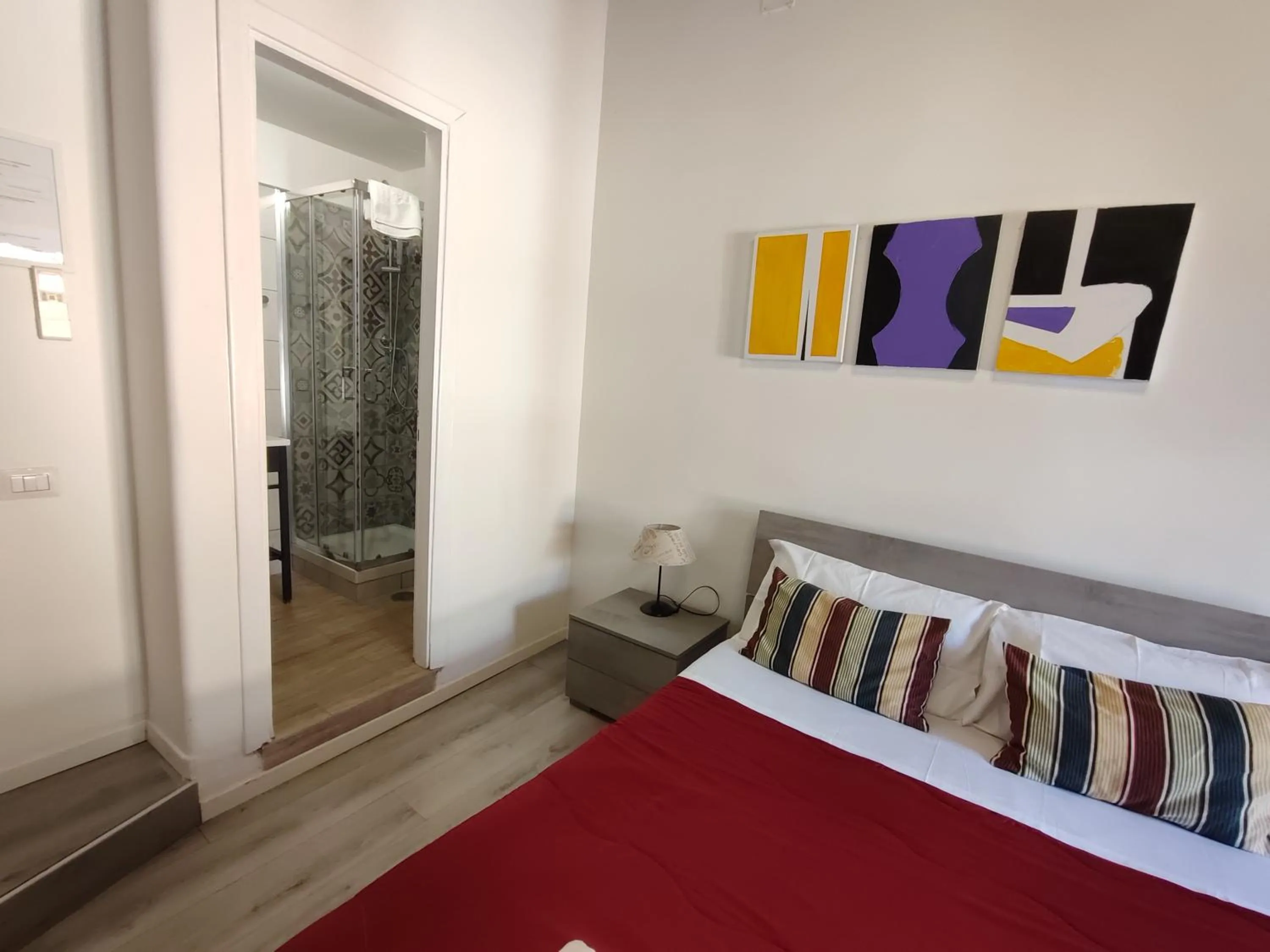 Bed in Giubbonari Street