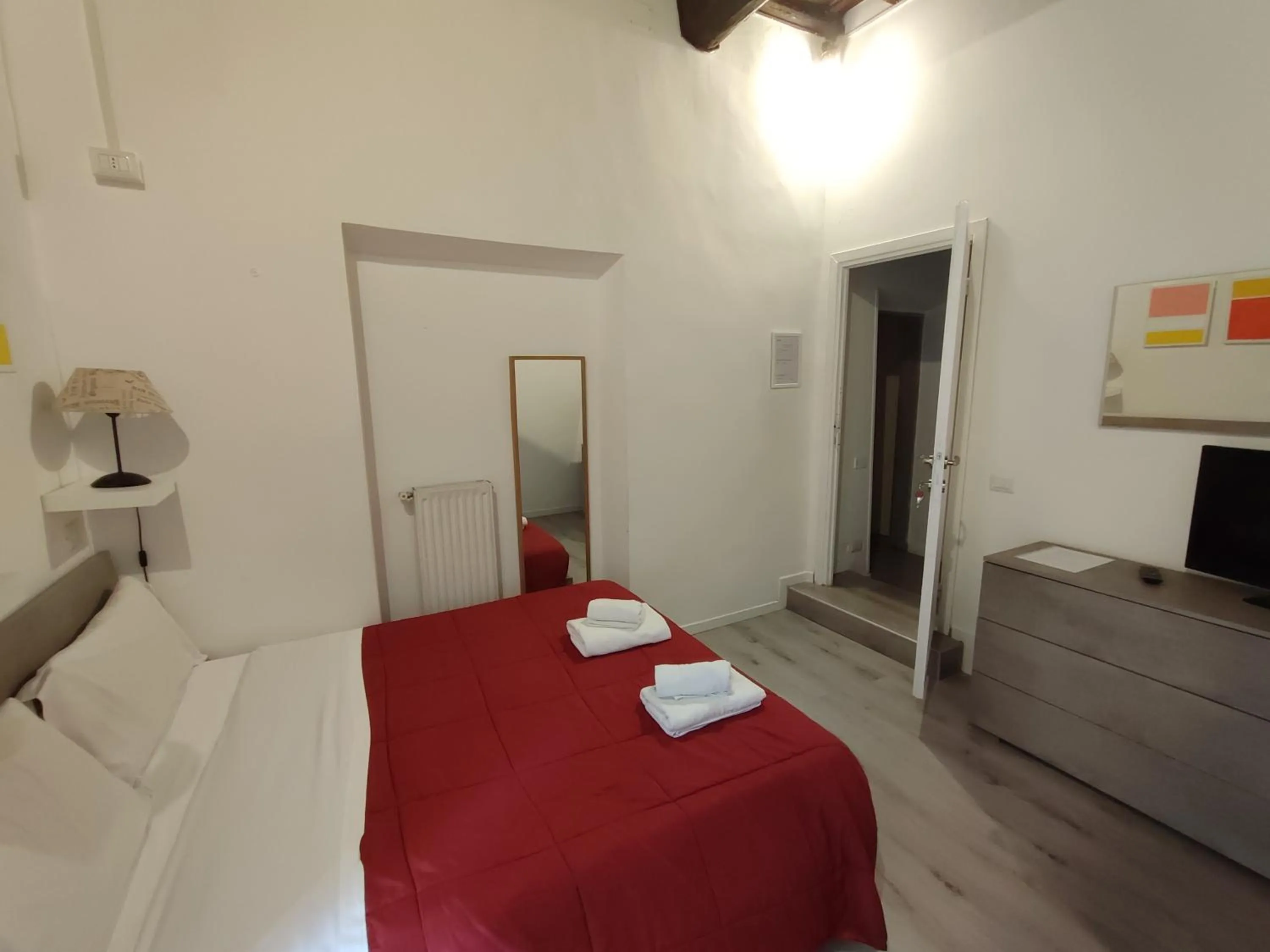 Bed in Giubbonari Street