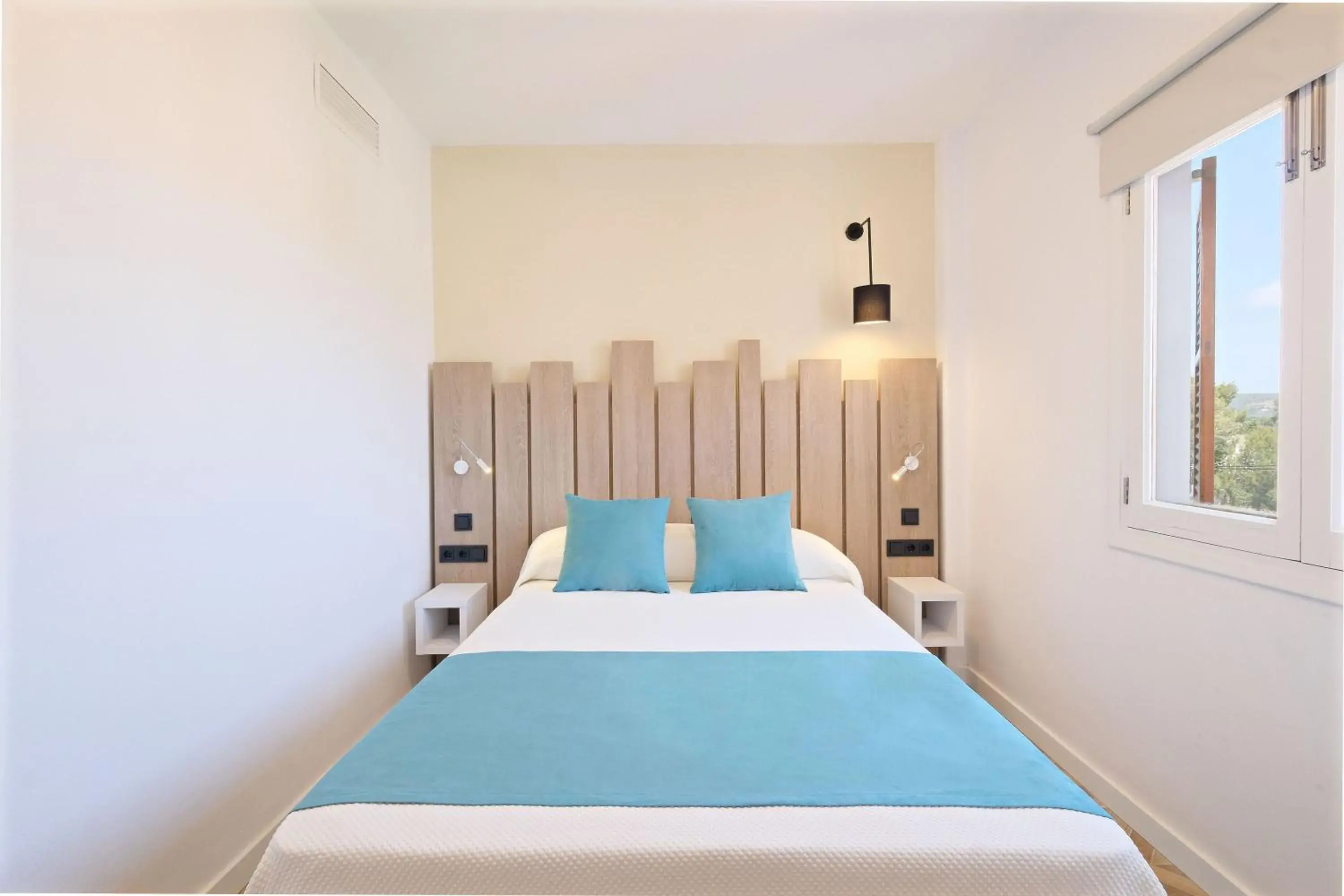 Photo of the whole room, Bed in azuLine Apartamentos Can Sanso Photo of the whole room, Bed in azuLine Apartamentos Can Sanso