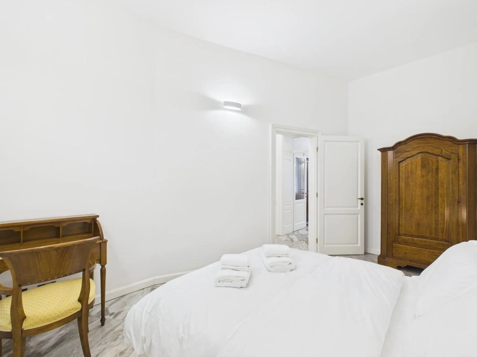 Bed in Apart No 6