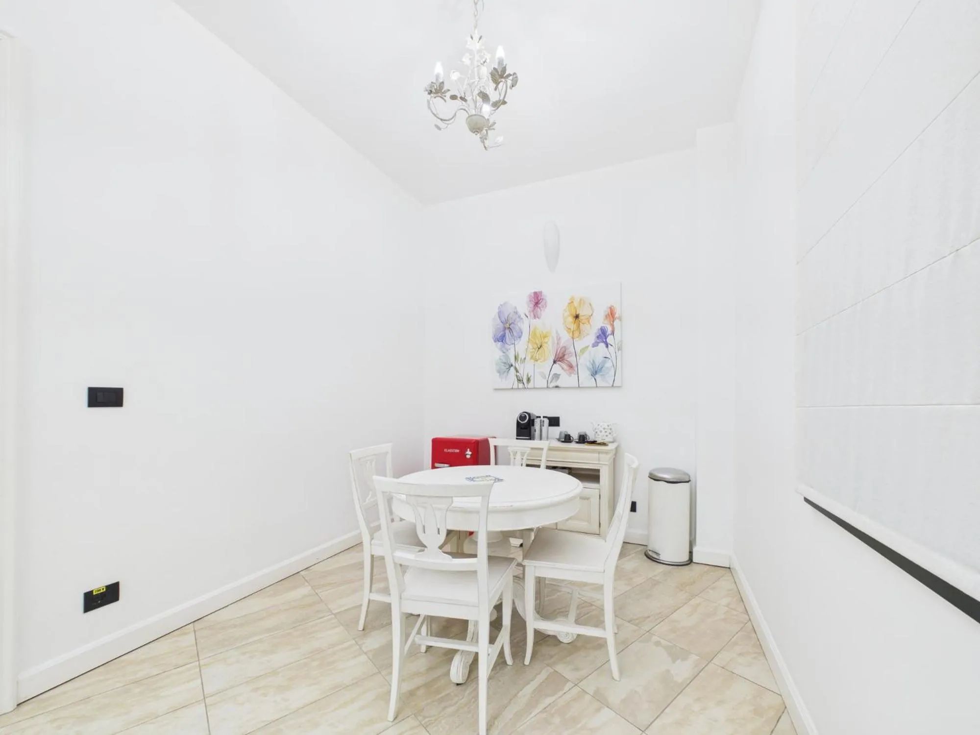Off site in Apart No 6