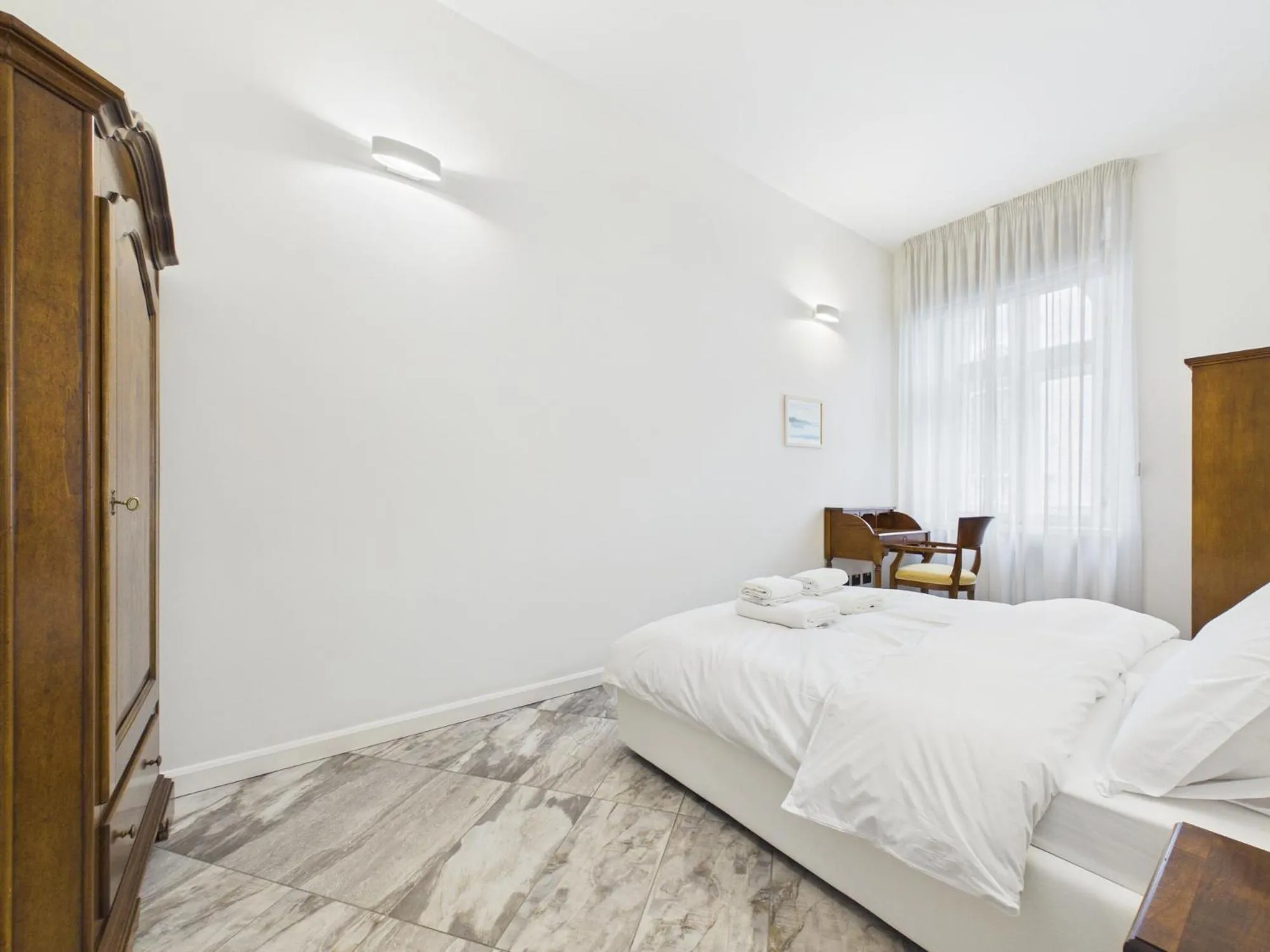Bed in Apart No 6