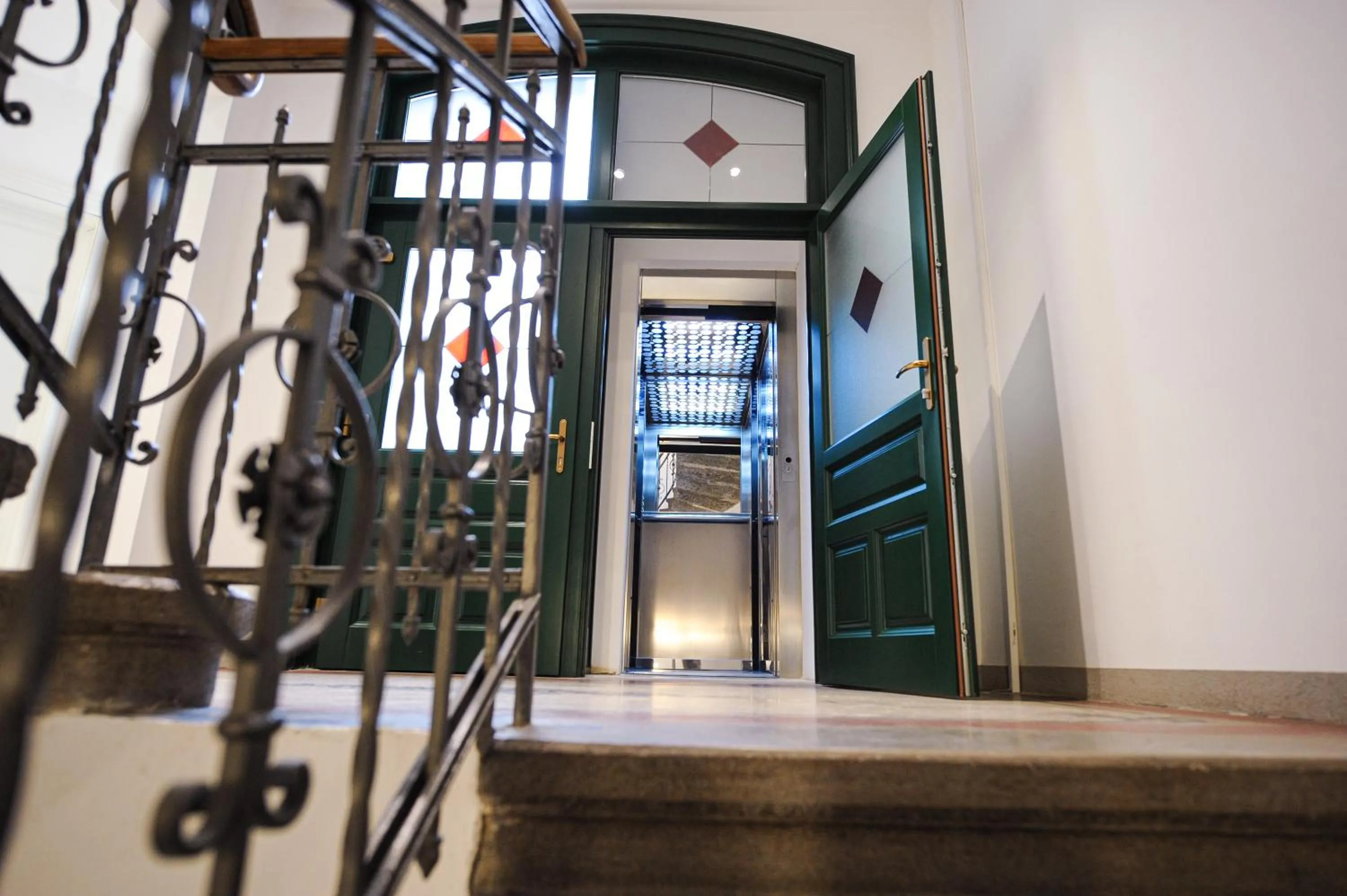 Property building in Apart No 6
