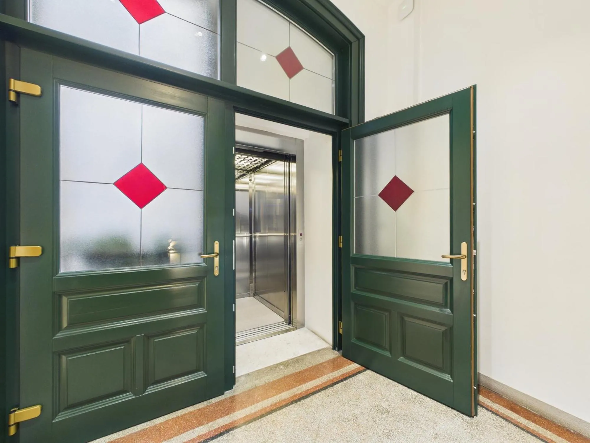 Property building in Apart No 6