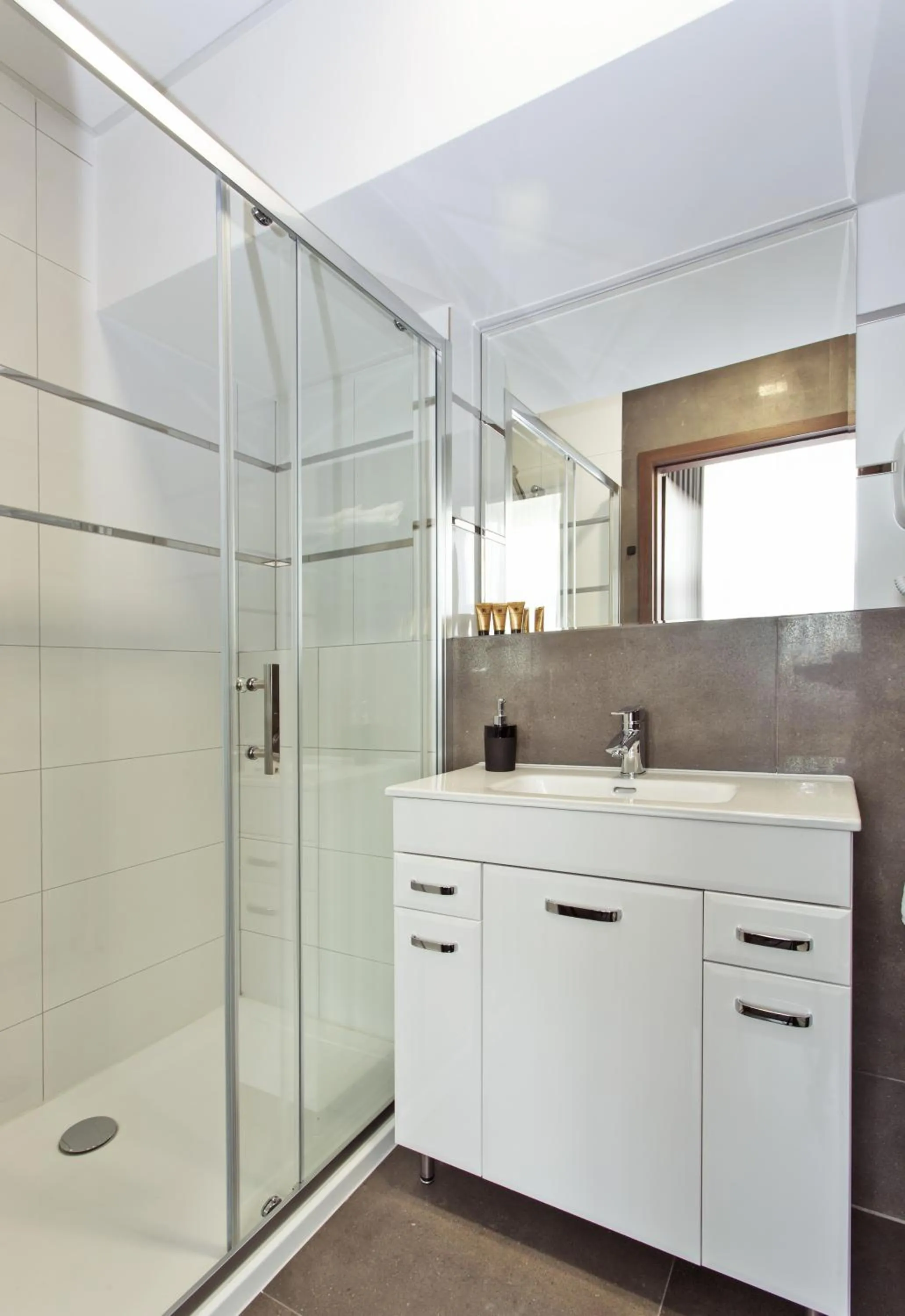 Bathroom in InterHotel