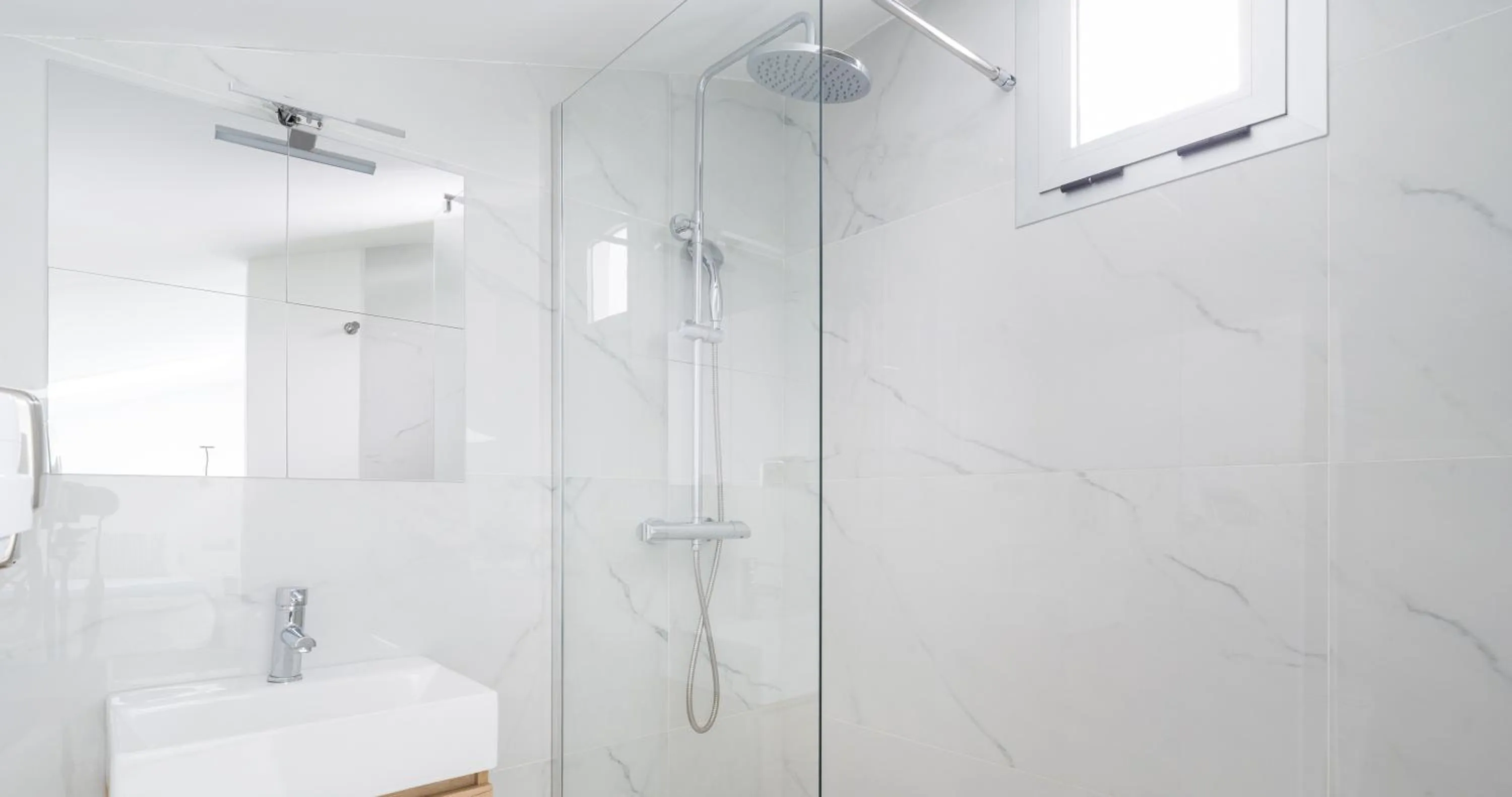 Shower in Tusity One