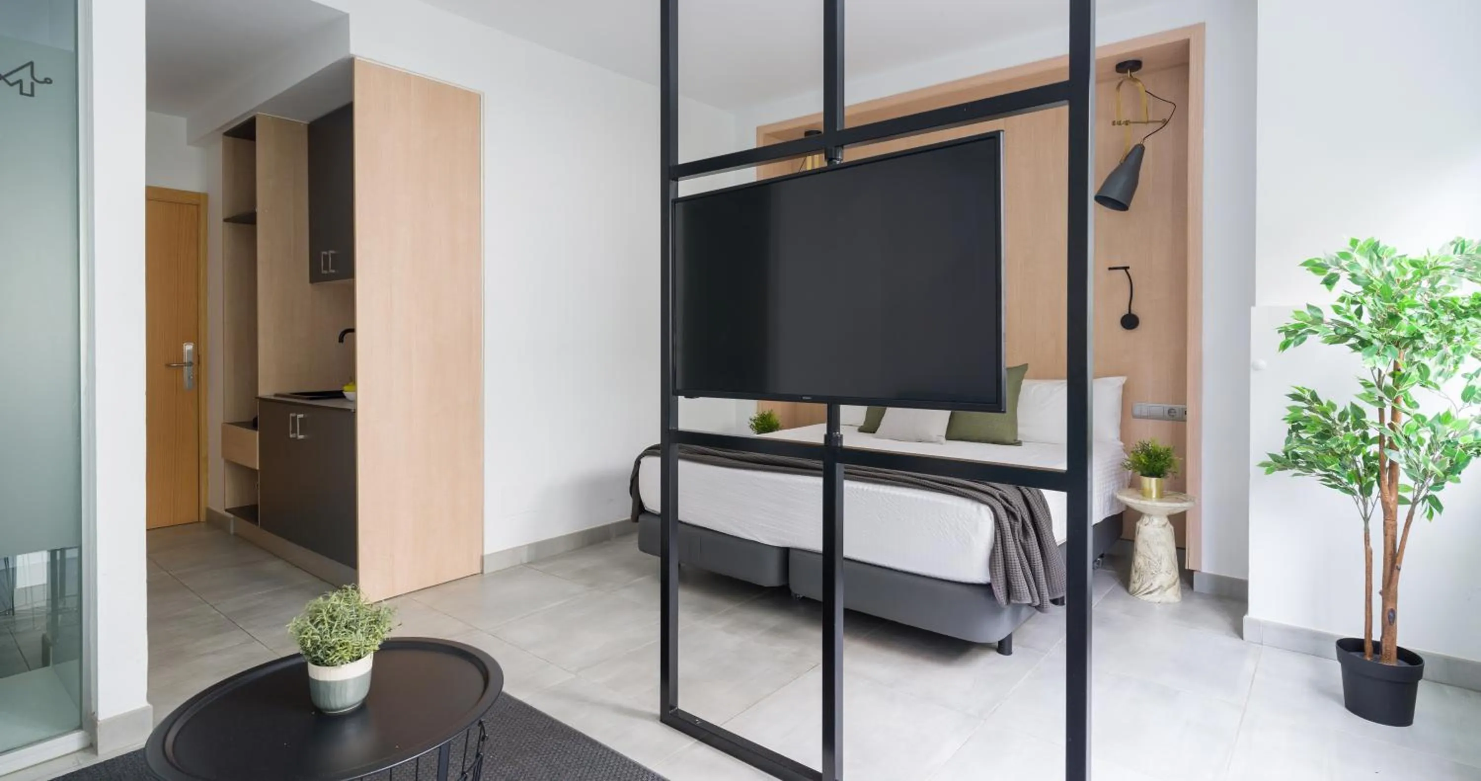 Bedroom, Bed in Tusity One