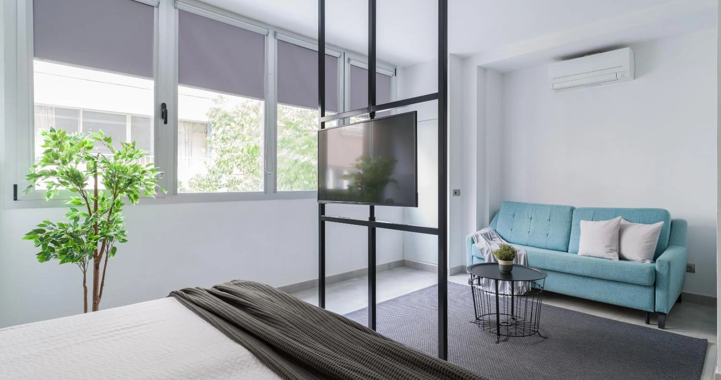 Bedroom, Bed in Tusity One