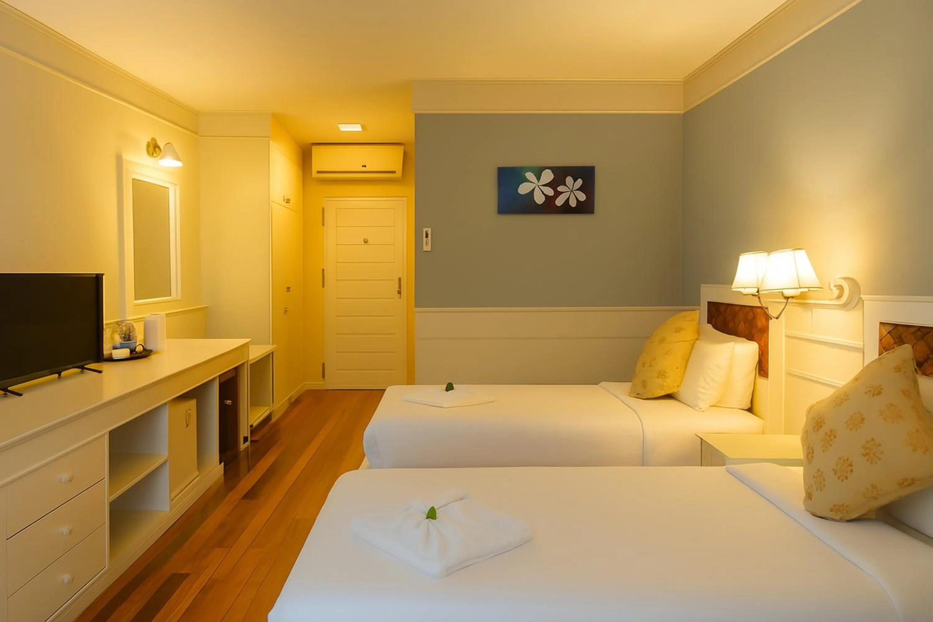 Bed in River Breeze Chiangsaen