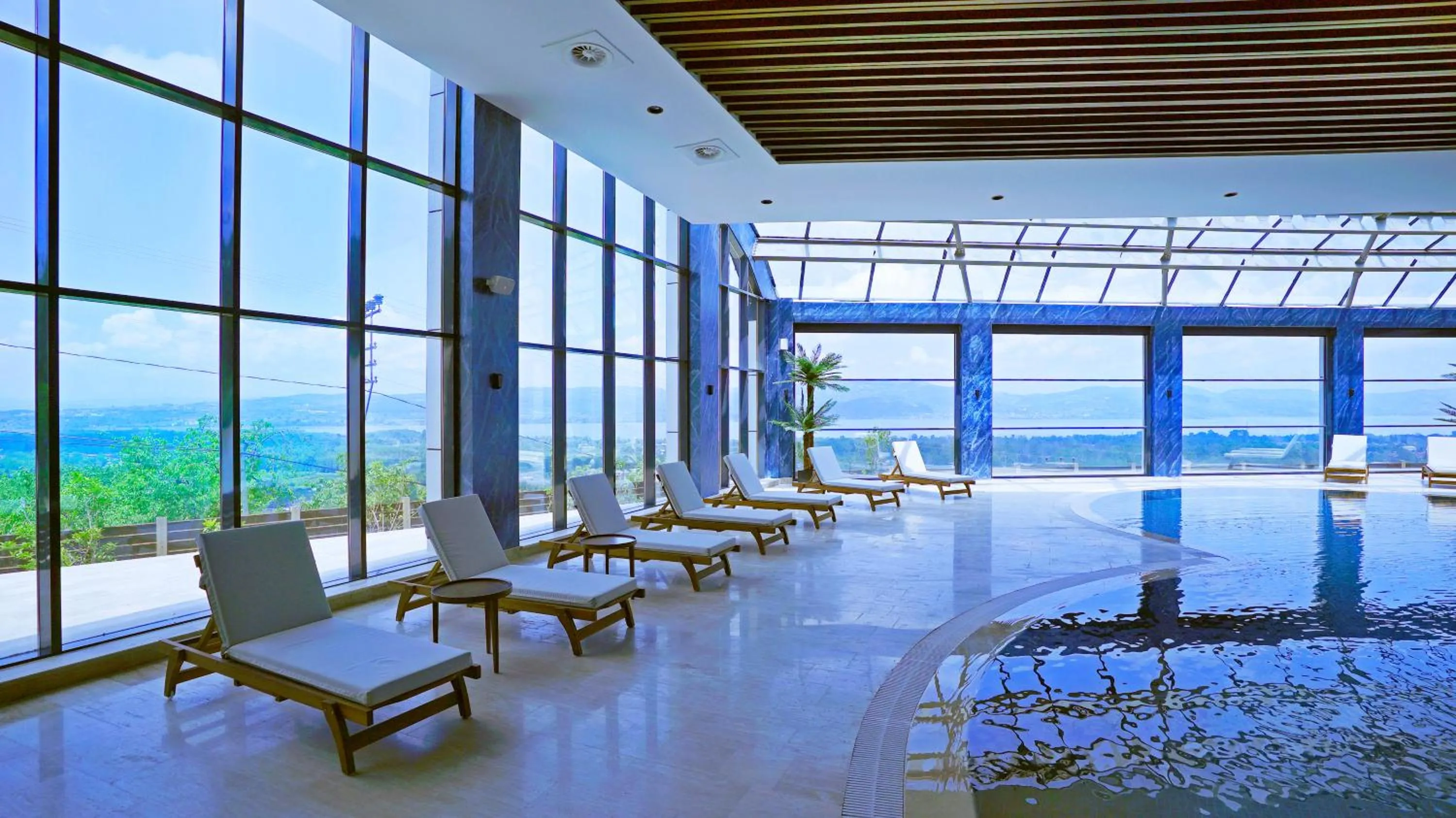  in Cabir Deluxe Hotel Sapanca