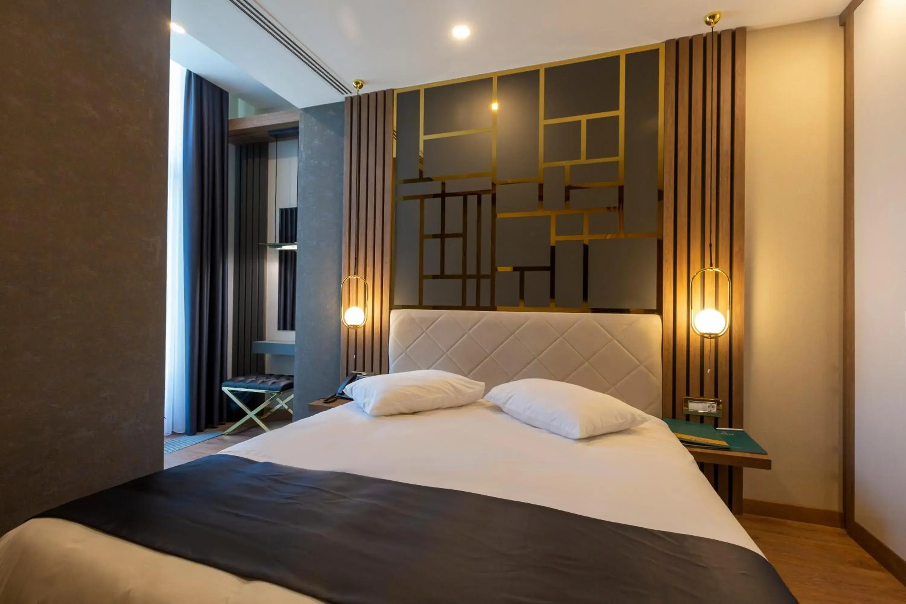 Executive Suite with Garden & Terrace Lake View in Cabir Deluxe Hotel Sapanca Executive Suite with Garden & Terrace Lake View in Cabir Deluxe Hotel Sapanca