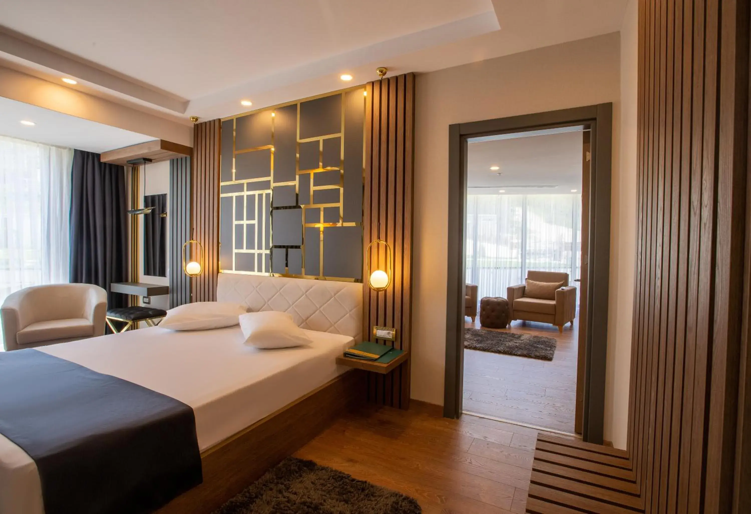 Junior Suite with Balcony Garden View in Cabir Deluxe Hotel Sapanca Junior Suite with Balcony Garden View in Cabir Deluxe Hotel Sapanca