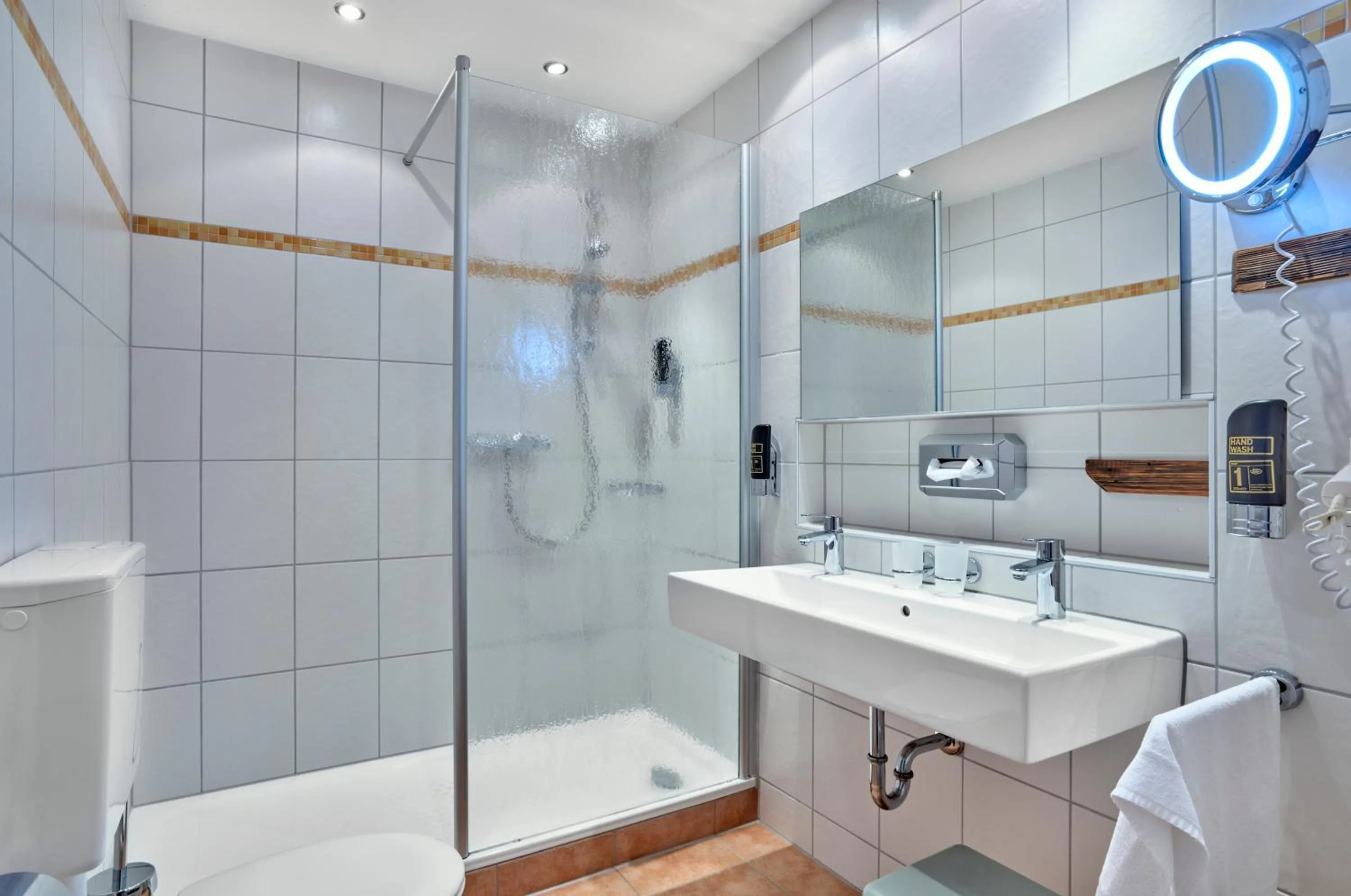 LuCA Hotel