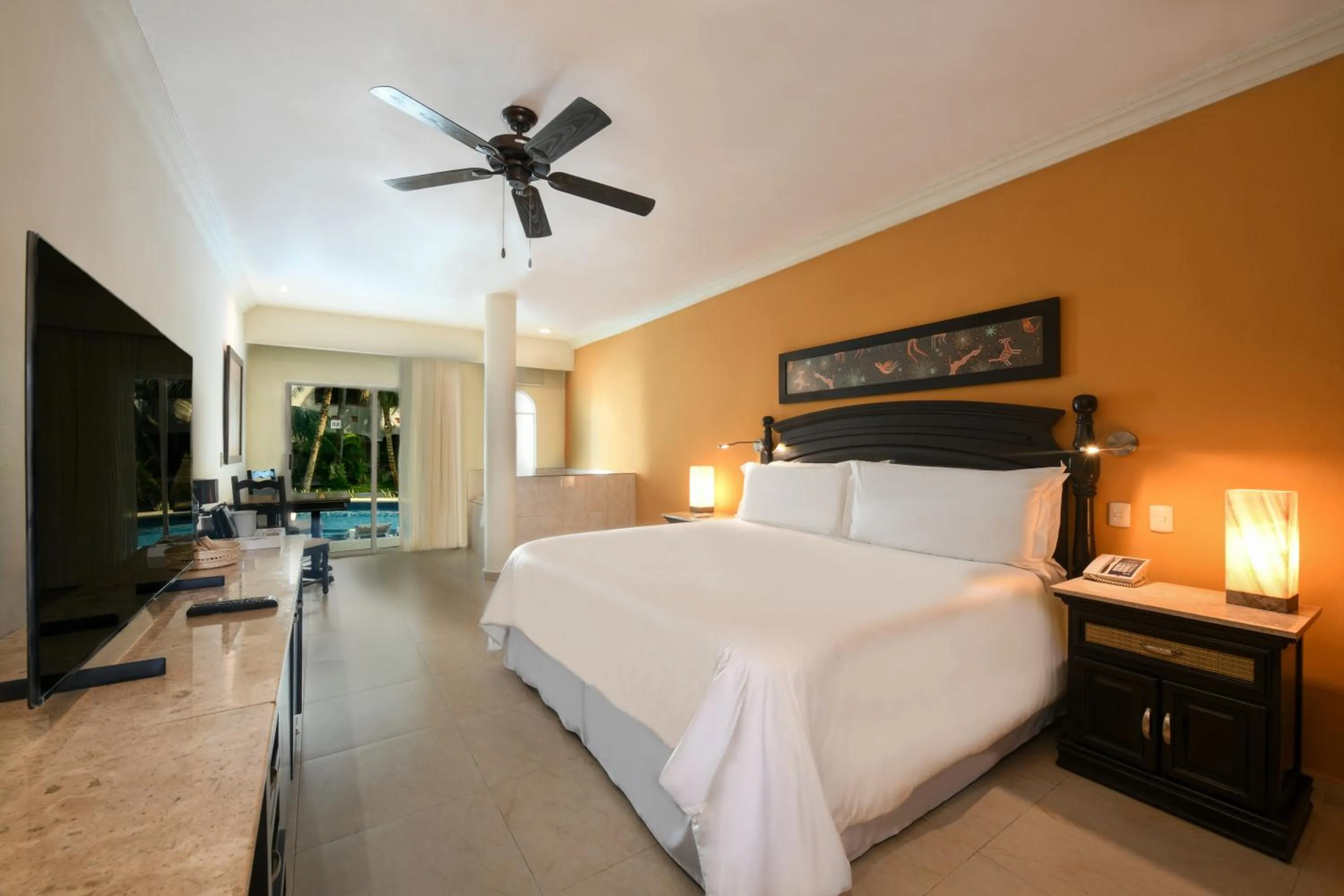 Communal lounge/ TV room, Bed in El Dorado Seaside Palms, Catamarán, Ecoturistic Ranch, All & More Inclusive - Adults Only