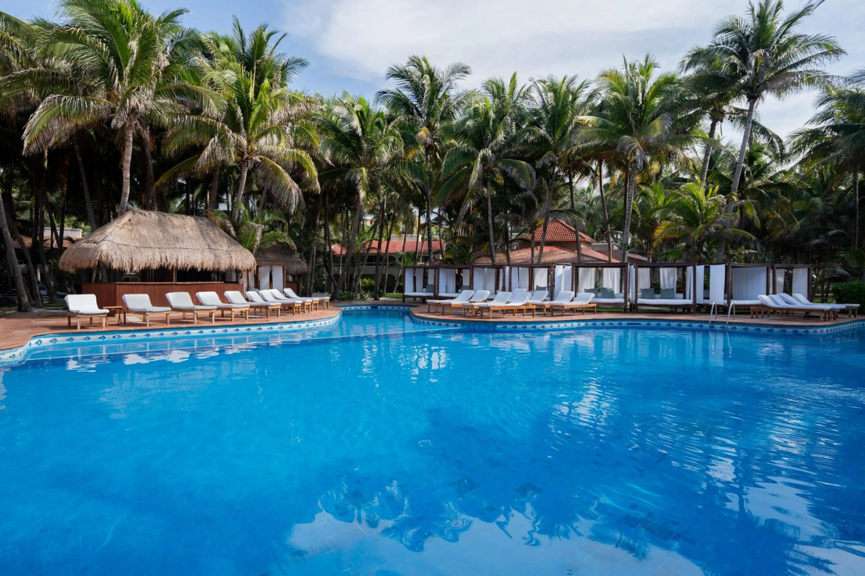 Swimming pool in El Dorado Seaside Palms, Catamarán, Ecoturistic Ranch, All & More Inclusive - Adults Only