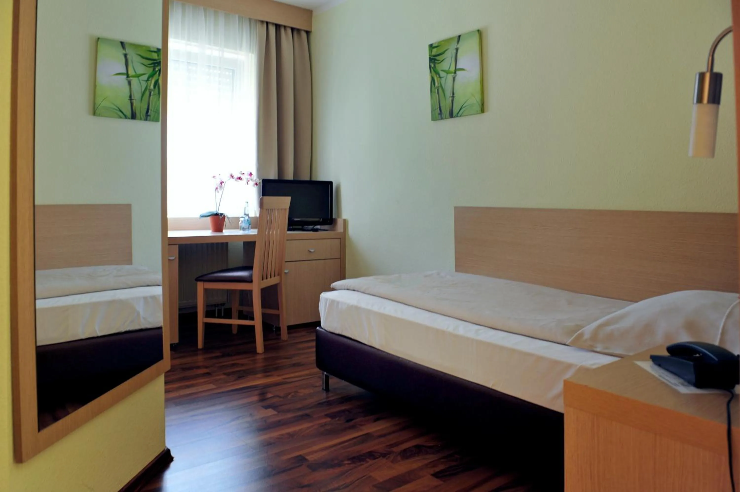 Photo of the whole room, Bed in Hotel Tannenhof