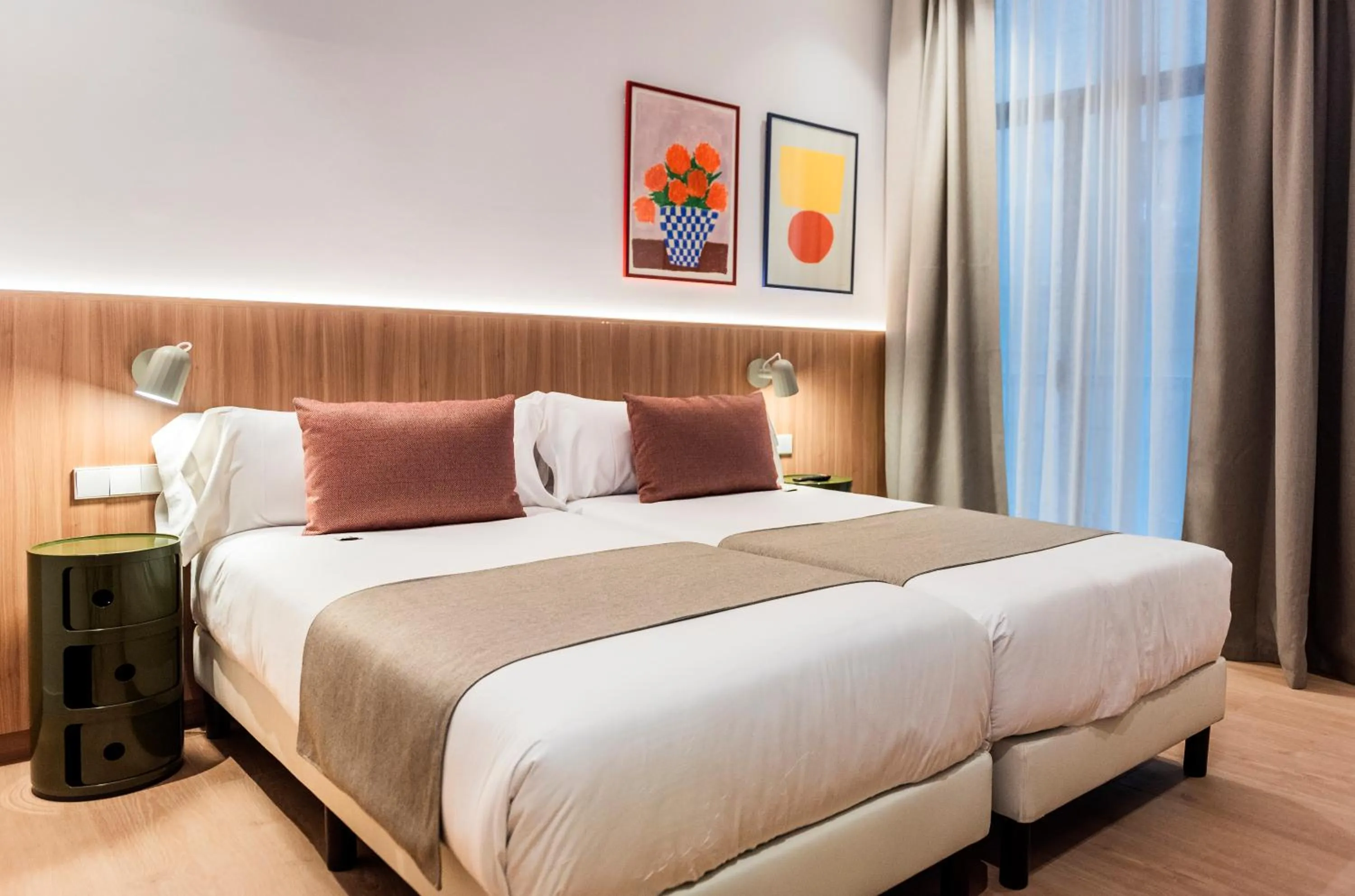 Bed in Hotel California