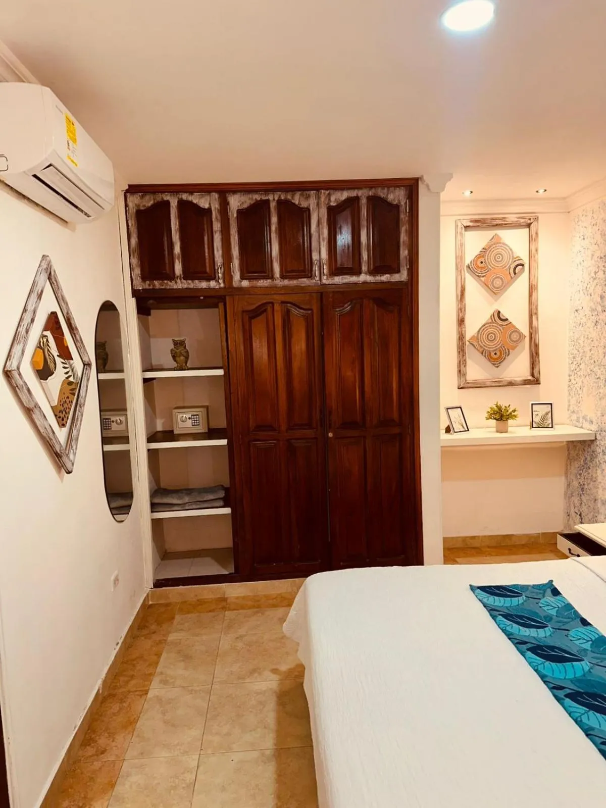 Bedroom, Bed in Hotel Marie Real Cartagena