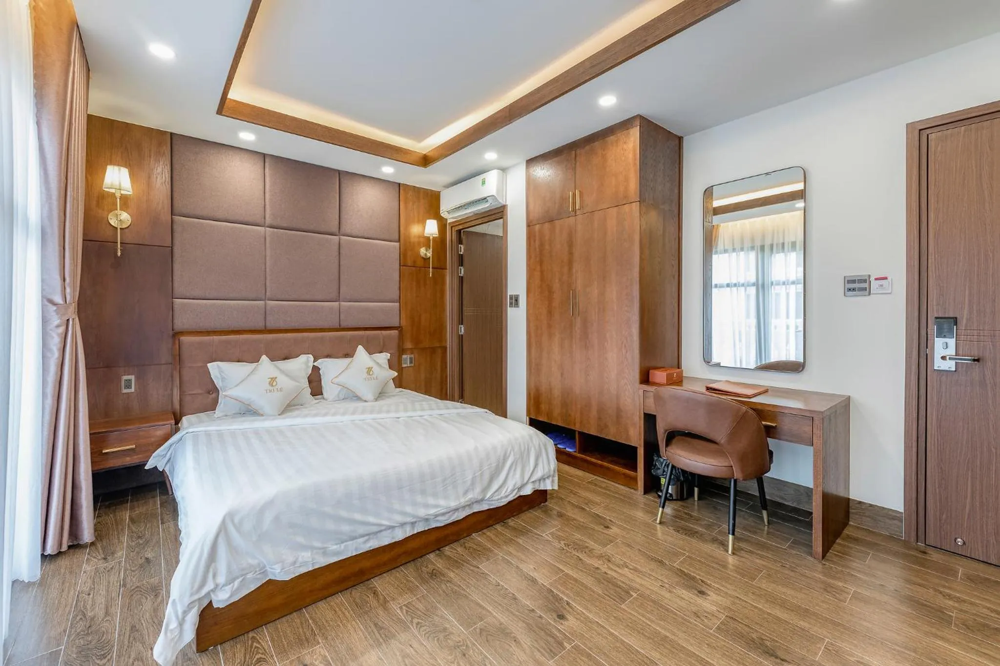 Photo of the whole room, Bed in Hotel Trí Lê