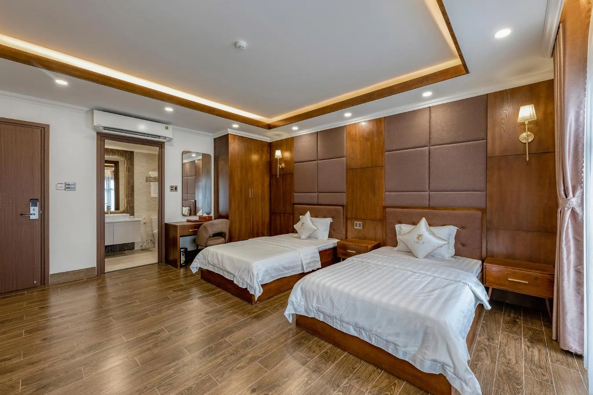 Photo of the whole room, Bed in Hotel Trí Lê