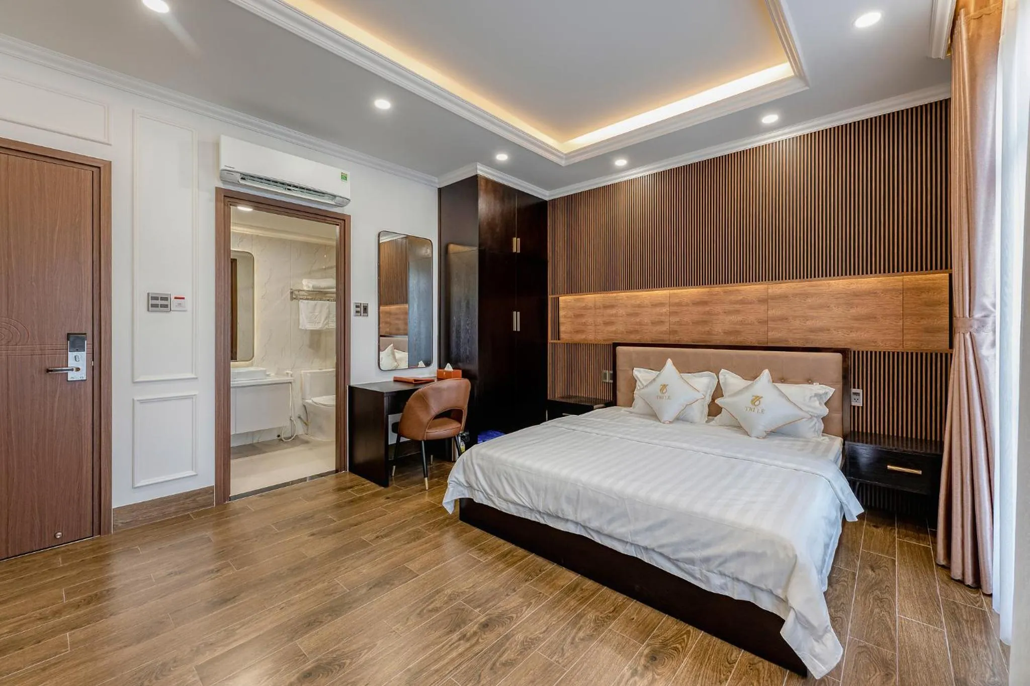 Bed in Hotel Trí Lê