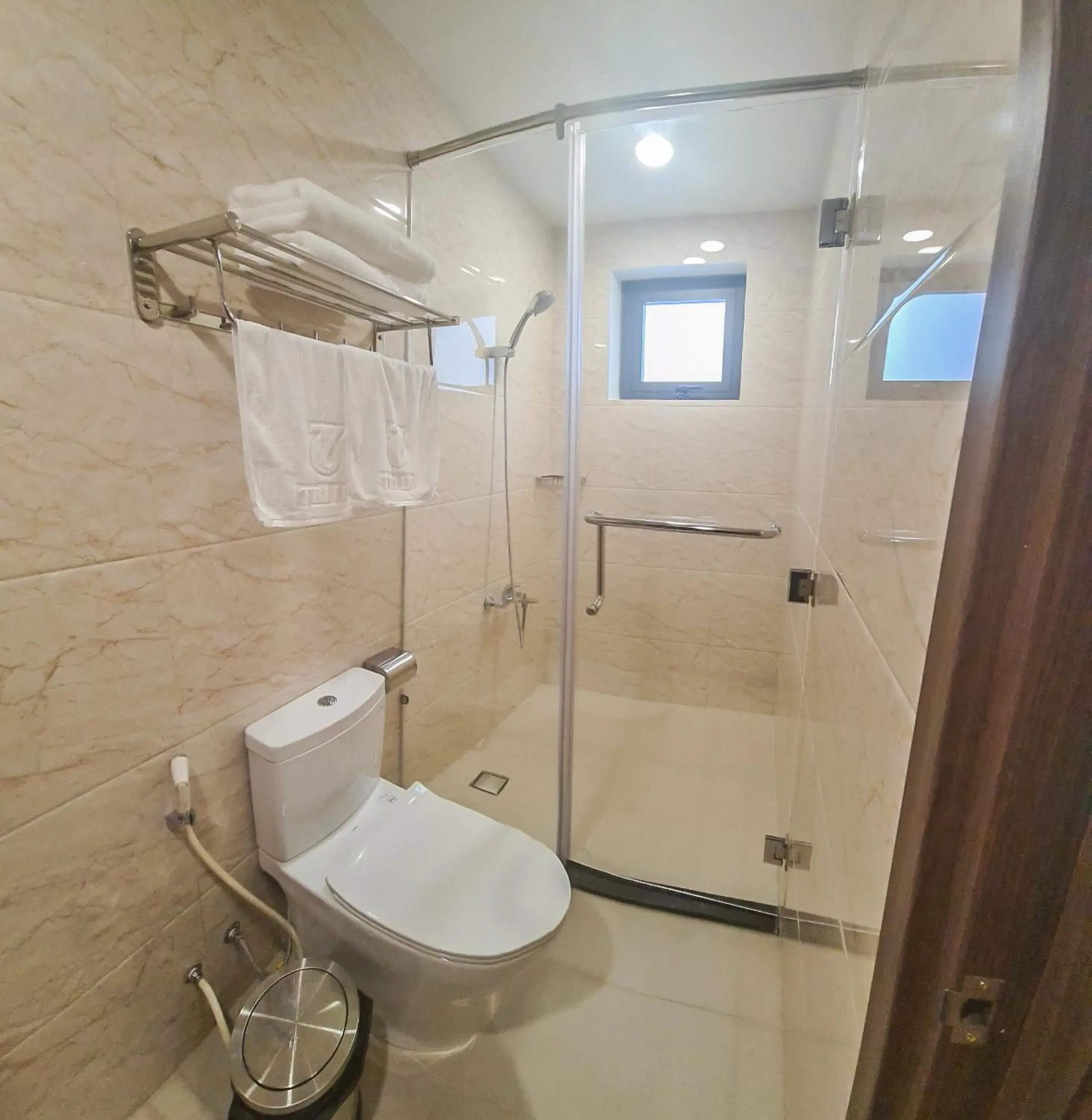 Superior Double Room in Hotel Trí Lê Superior Double Room in Hotel Trí Lê