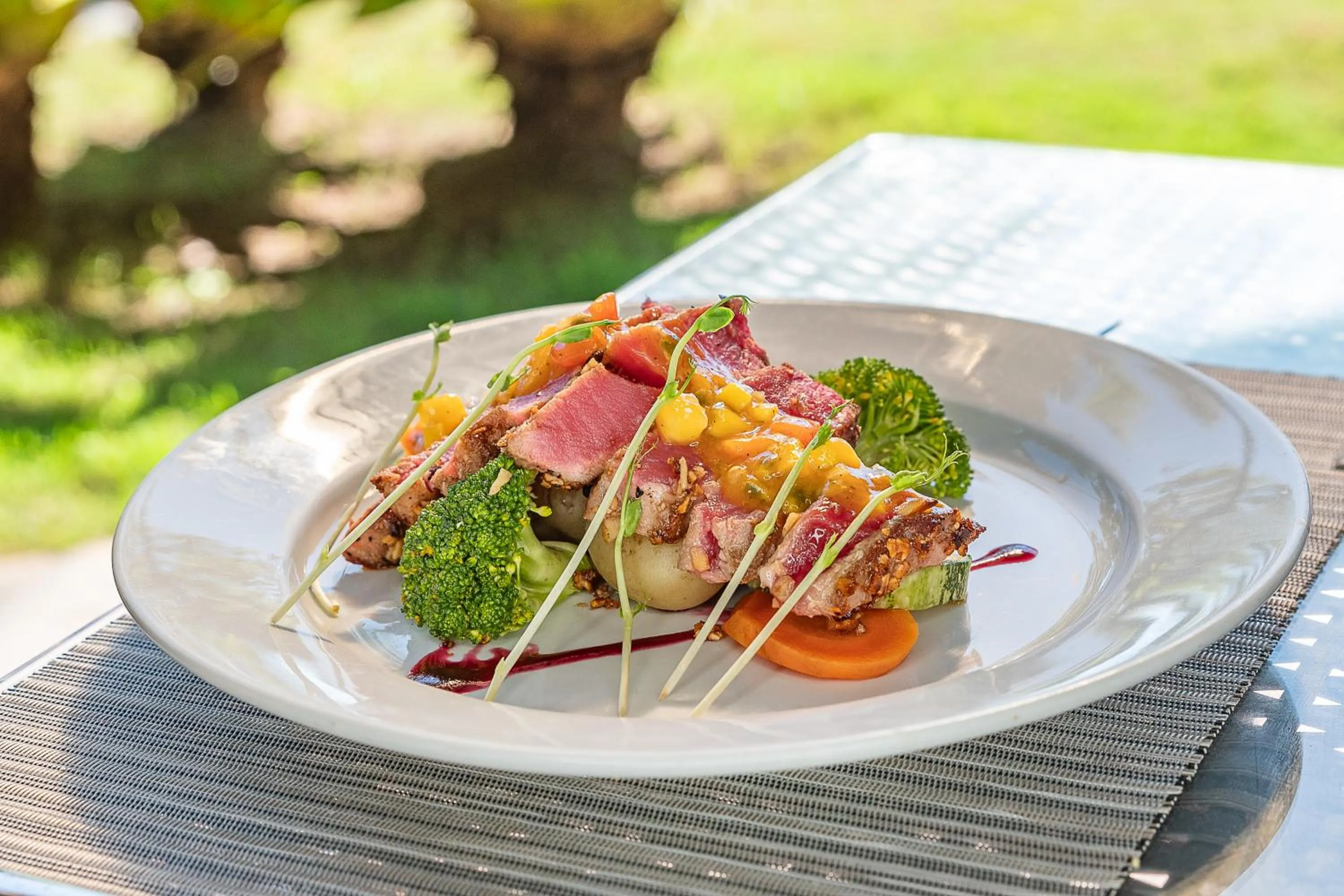 Food in Sunset del Mar Beach Resort