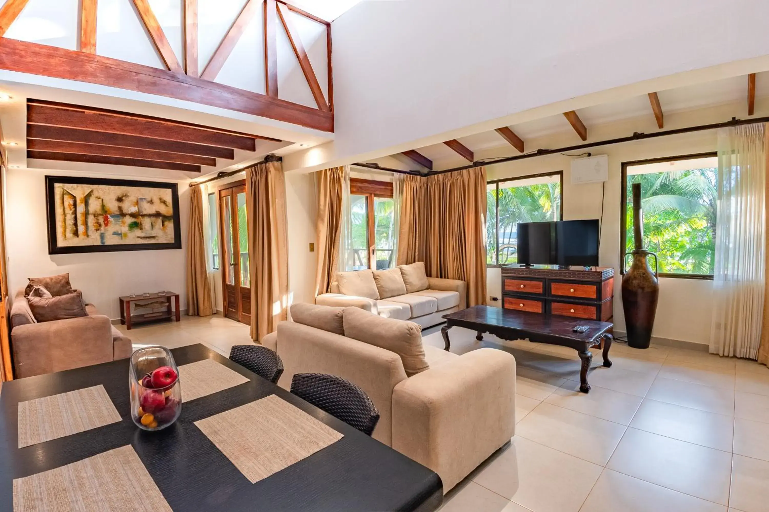 Four-Bedroom House in Sunset del Mar Beach Resort Four-Bedroom House in Sunset del Mar Beach Resort