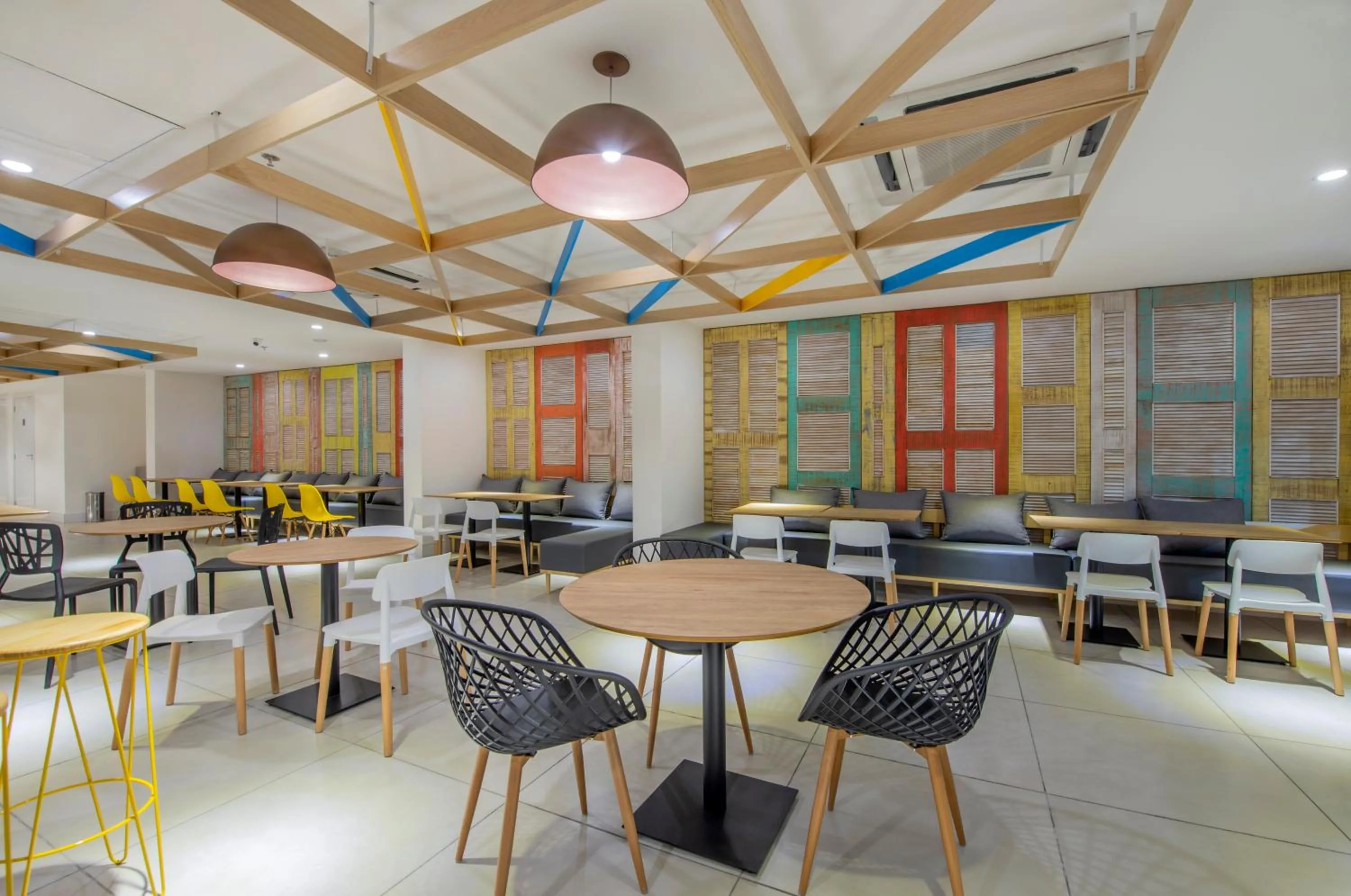 Restaurant/places to eat in B&B HOTEL Rio de Janeiro Norte