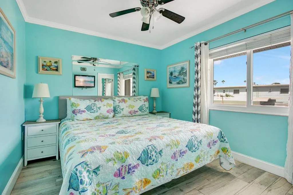 Bed in Five Palms Vacation Rentals- Daily - Weekly - Monthly