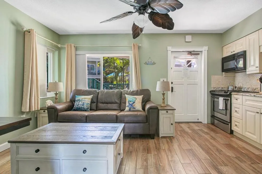 Five Palms Vacation Rentals- Daily - Weekly - Monthly