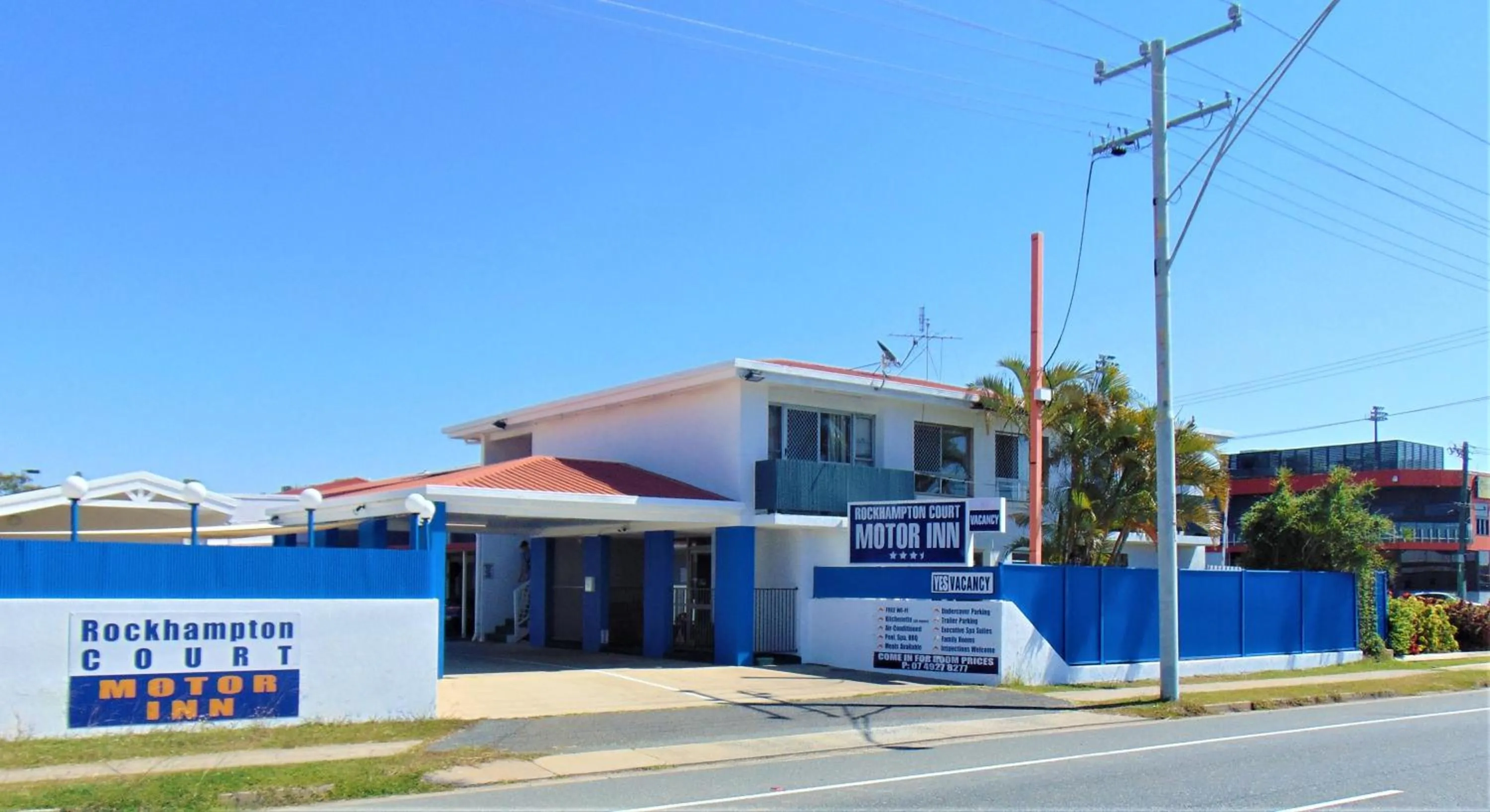 Property building in Rockhampton Court Motor Inn