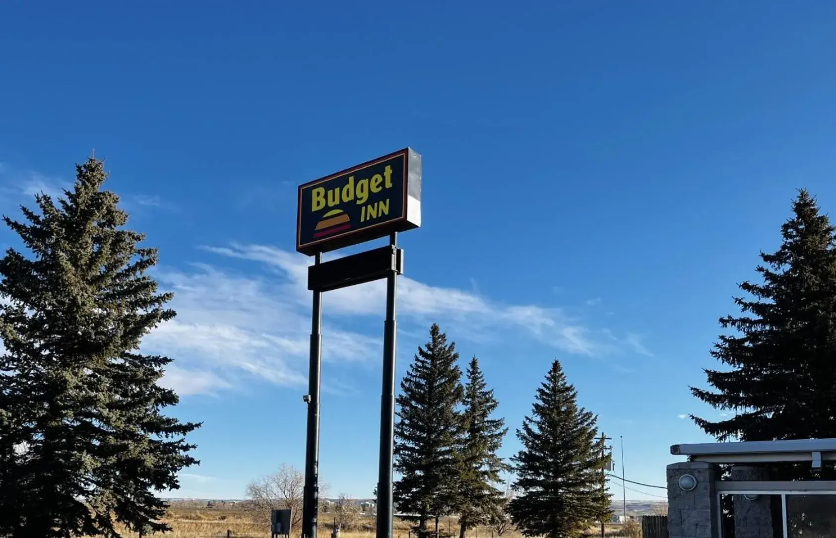 Property building in Budget Inn Laramie Property building in Budget Inn Laramie