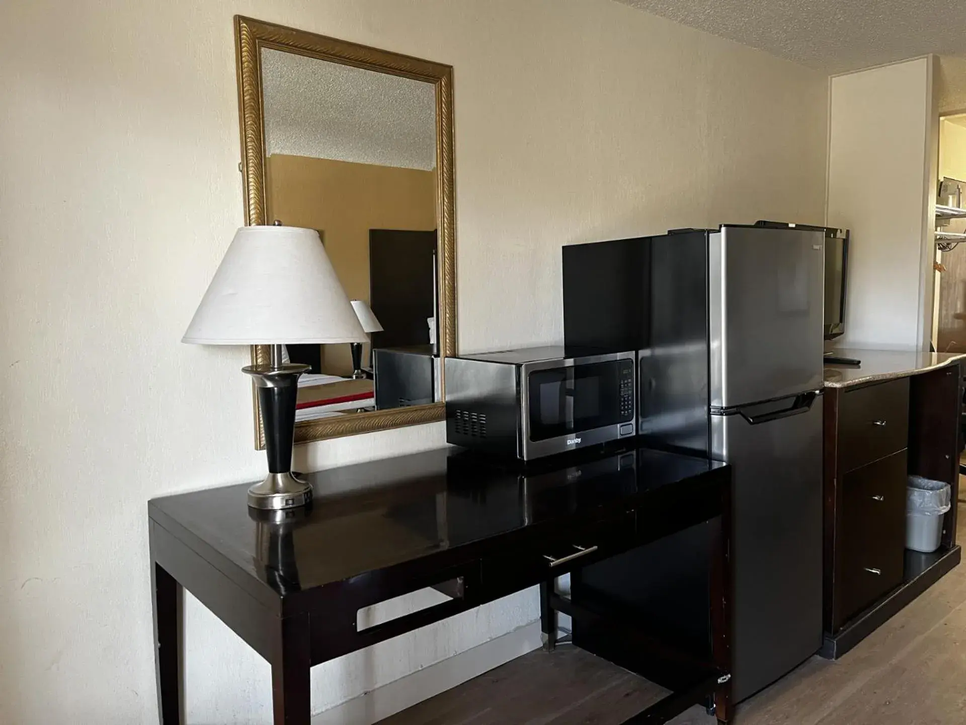 Bedroom in Budget Inn Laramie Bedroom in Budget Inn Laramie