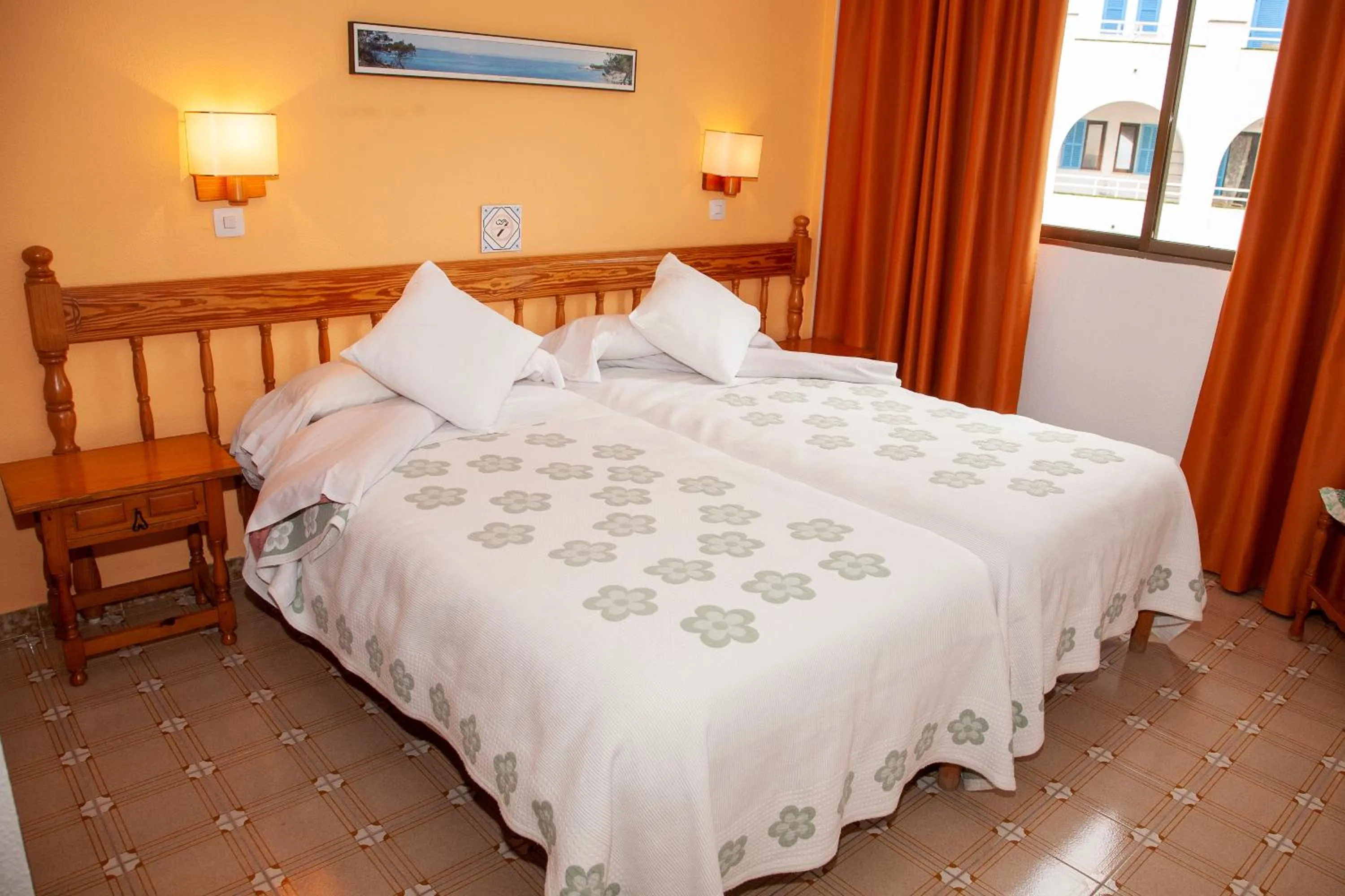 Bed in Bonaire Paguera