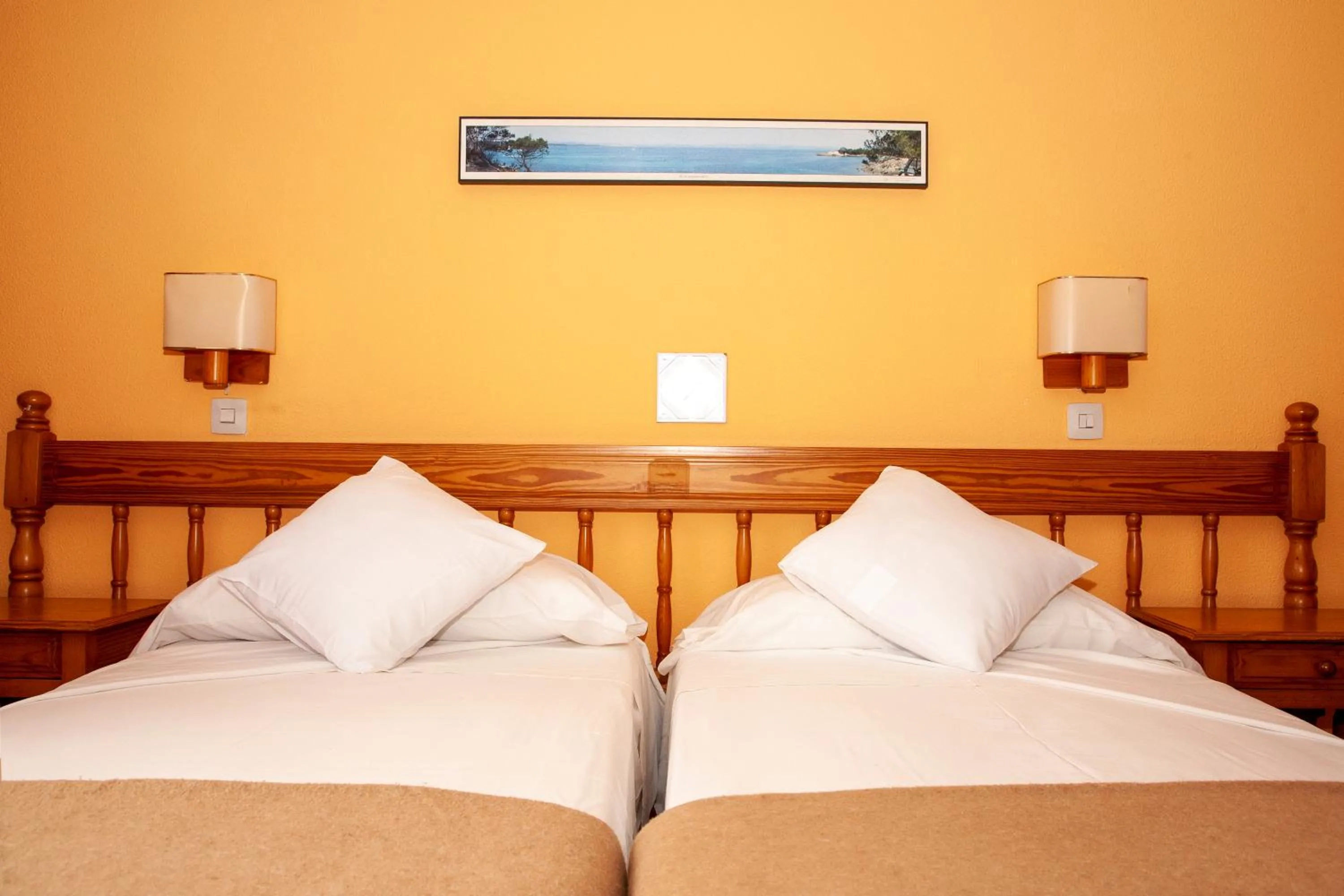 Bedroom, Bed in Bonaire Paguera