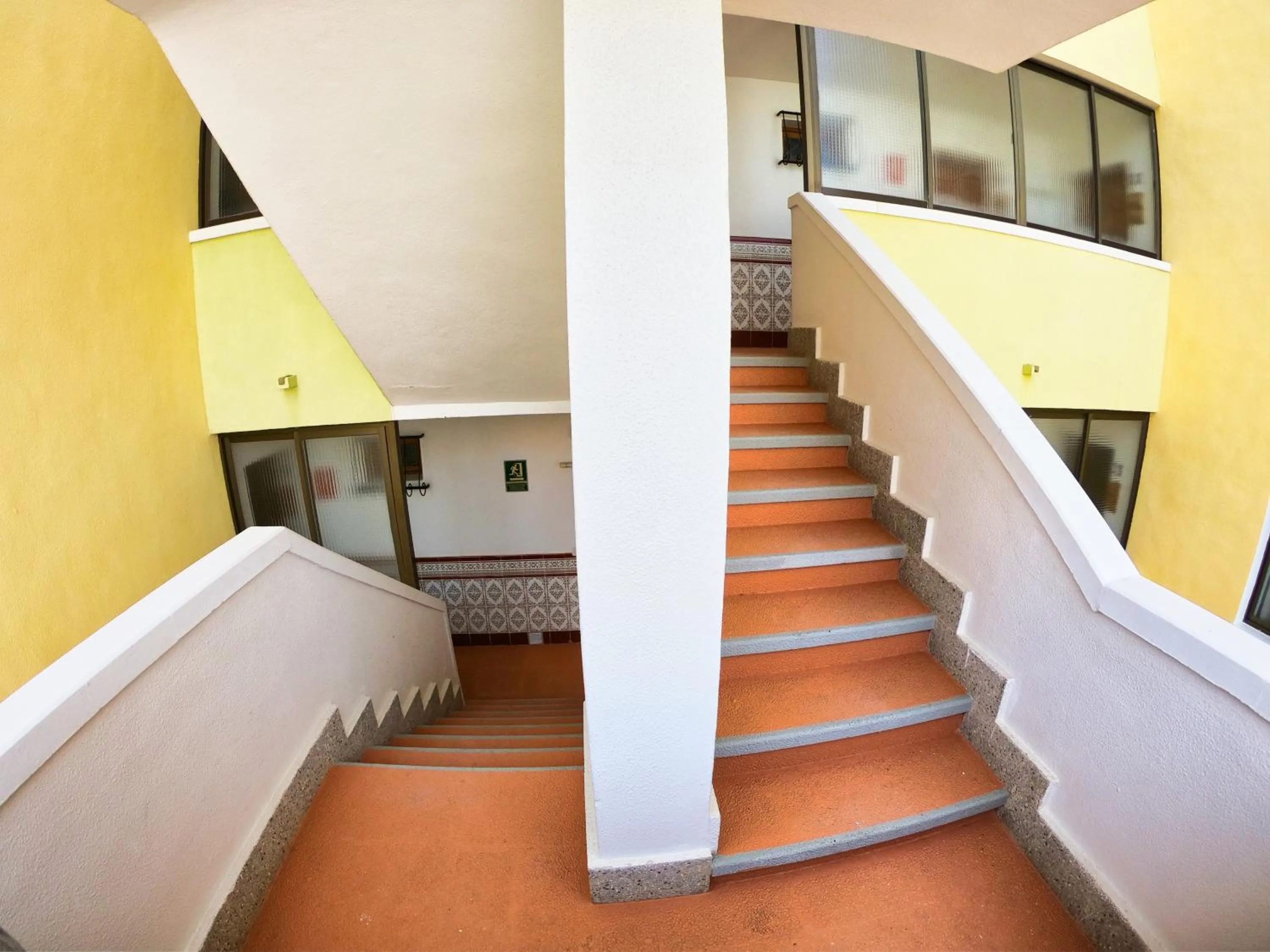 Facade/entrance in Bonaire Paguera