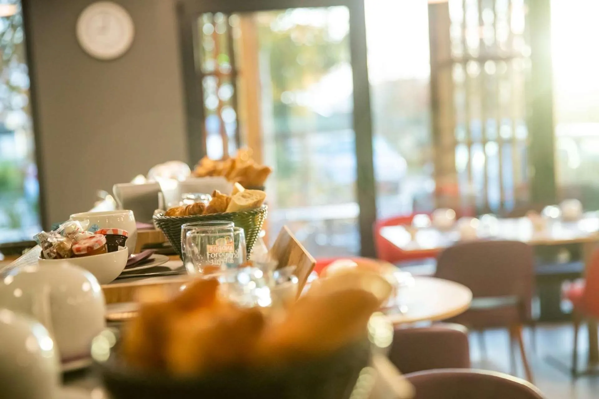 Breakfast in Brit Hotel Eden SPA Honfleur