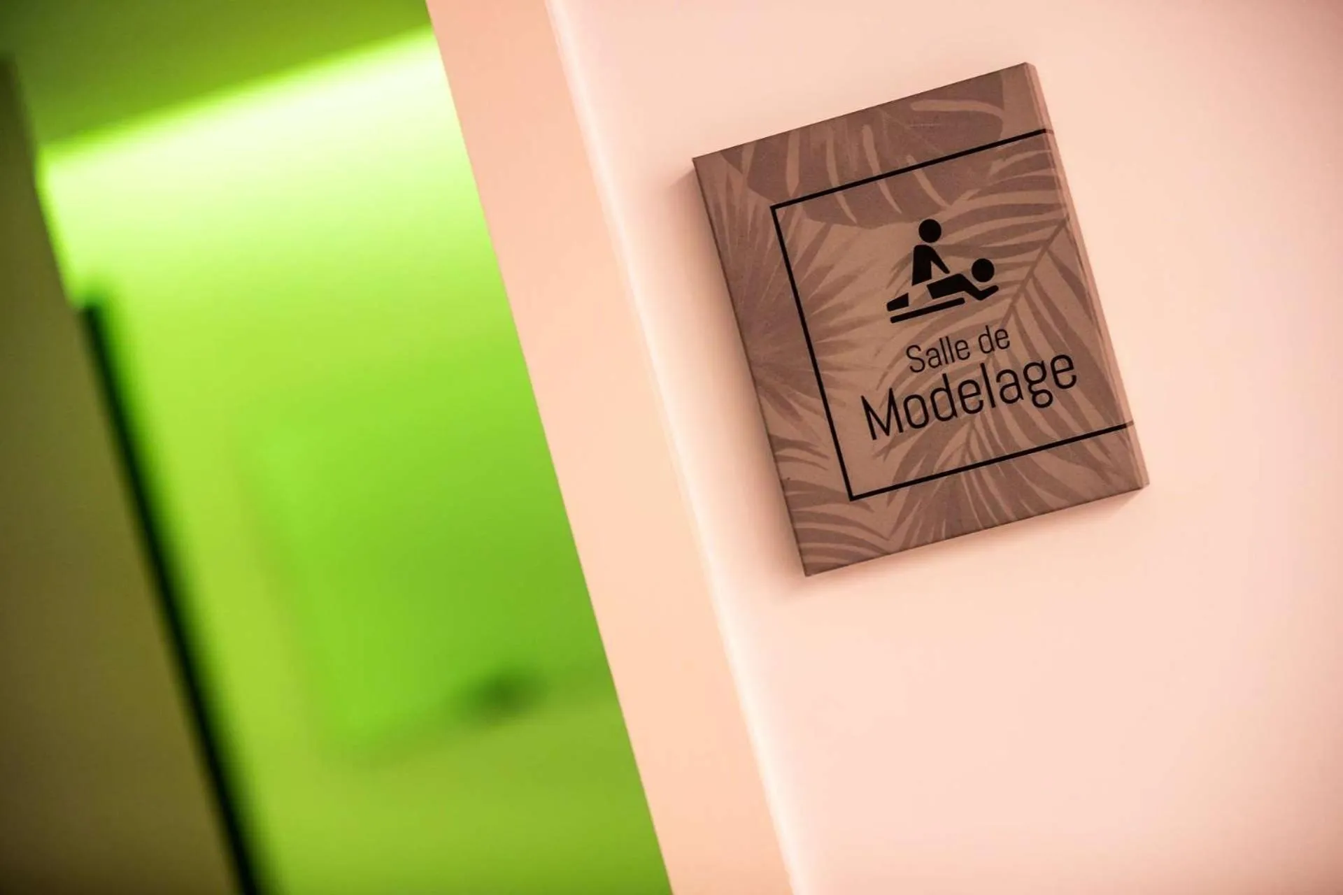 Spa and wellness centre/facilities in Brit Hotel Eden SPA Honfleur