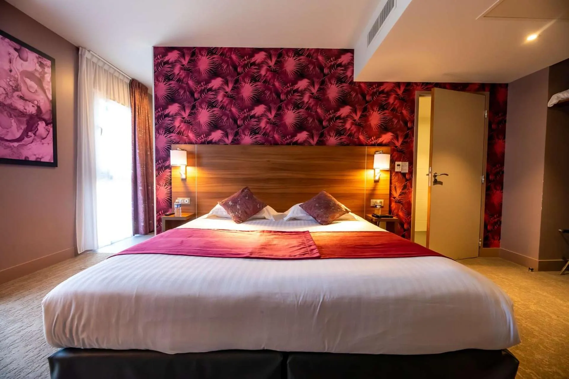 Bedroom, Bed in Brit Hotel Eden SPA Honfleur