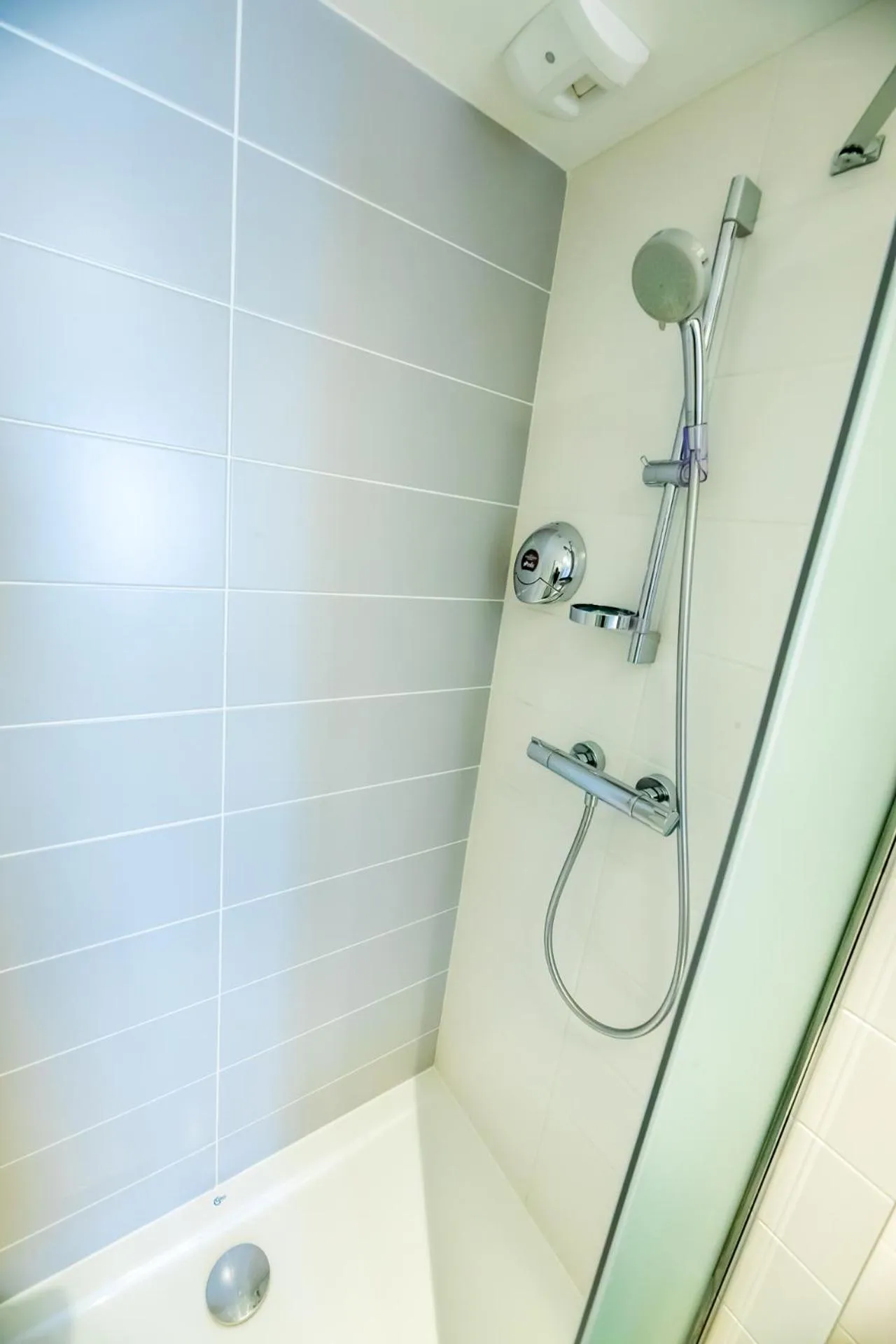 Shower in Best Western Eden SPA