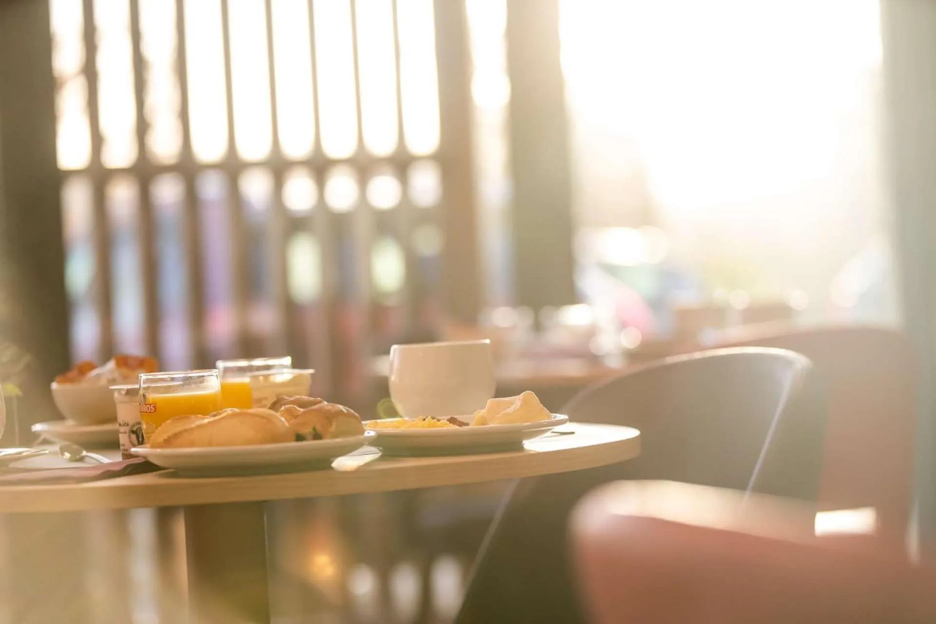 Breakfast in Brit Hotel Eden SPA Honfleur