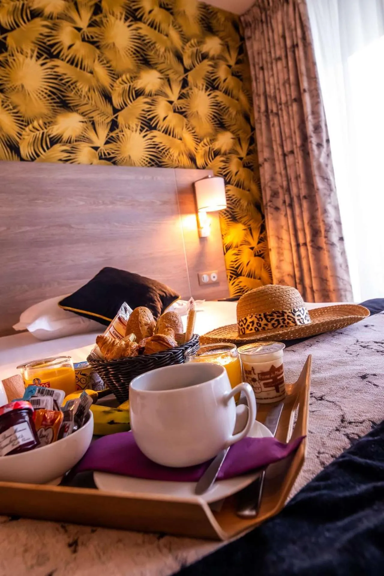 Food and drinks in Brit Hotel Eden SPA Honfleur