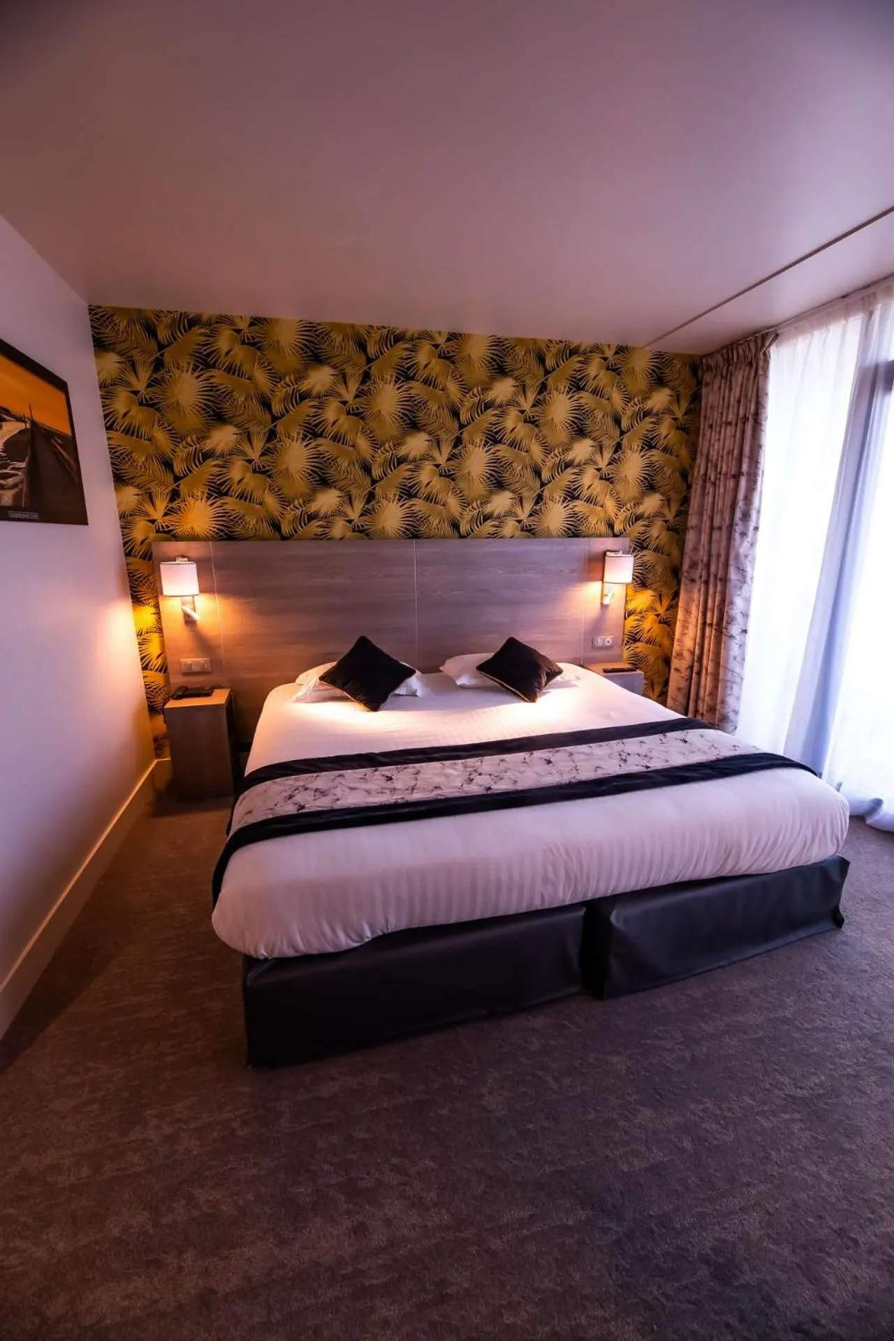 Bedroom, Bed in Brit Hotel Eden SPA Honfleur